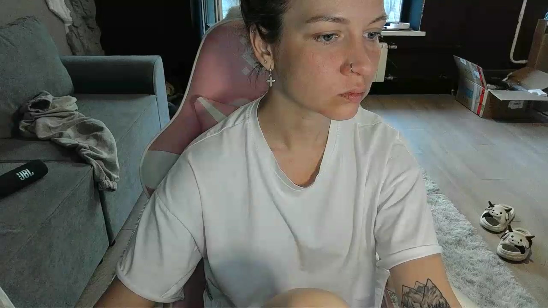 Gallery image thumbnail from Qi_ra's myfreecams stream on, 05/22/2026, 07:16 image 13 of 20