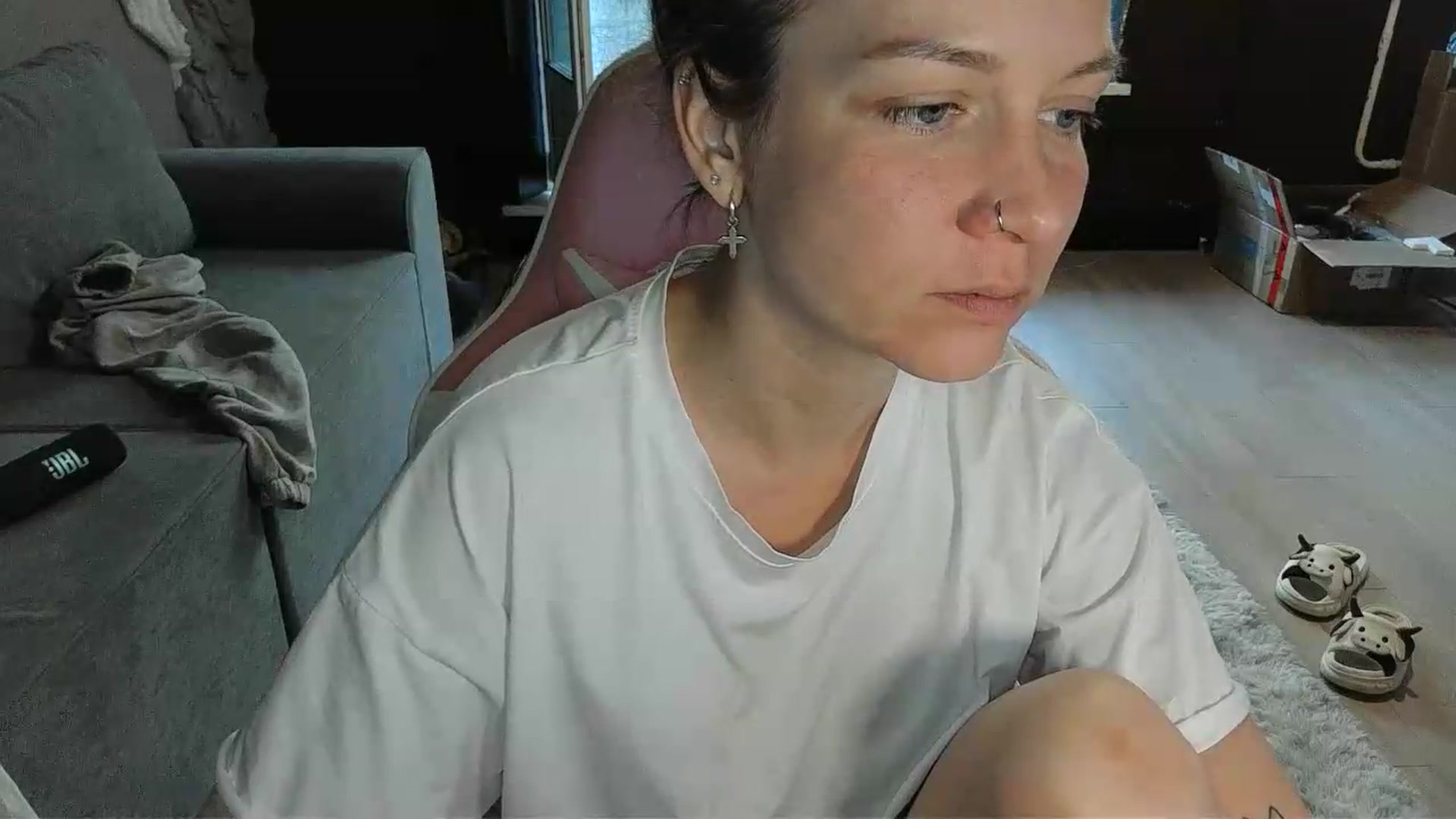 Gallery image thumbnail from Qi_ra's myfreecams stream on, 05/22/2026, 07:16 image 18 of 20