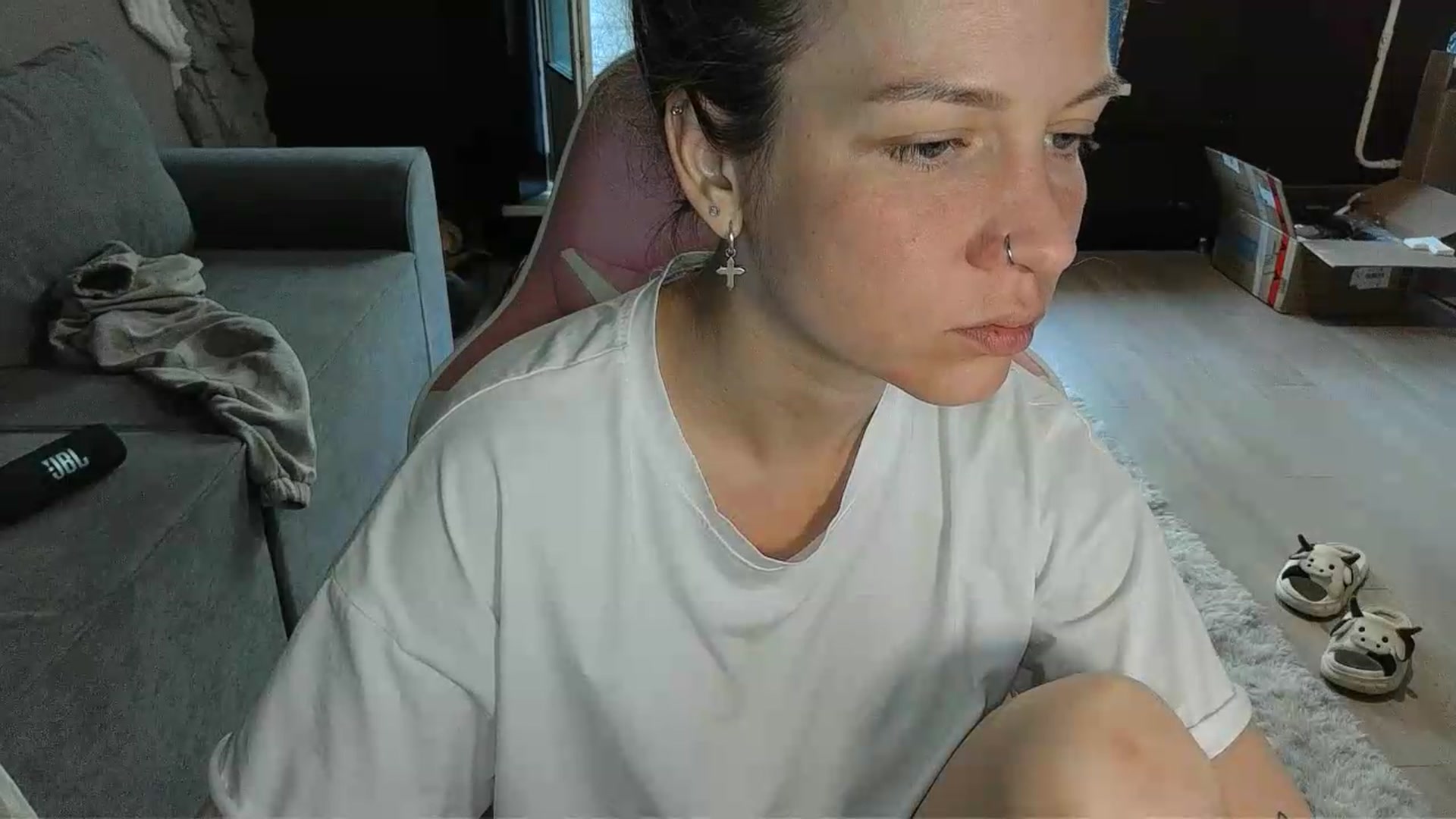 Gallery image thumbnail from Qi_ra's myfreecams stream on, 05/22/2026, 07:16 image 19 of 20