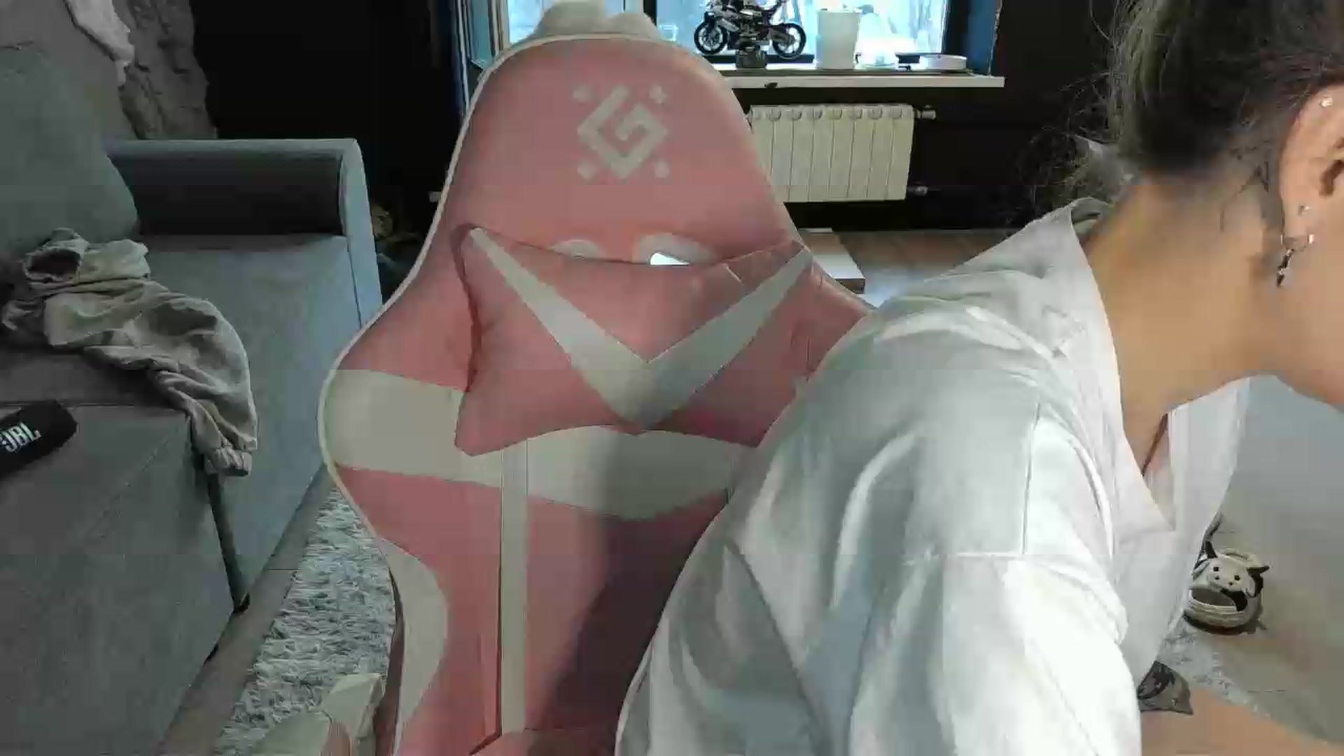 Gallery image thumbnail from Qi_ra's myfreecams stream on, 05/22/2026, 07:16 image 3 of 20
