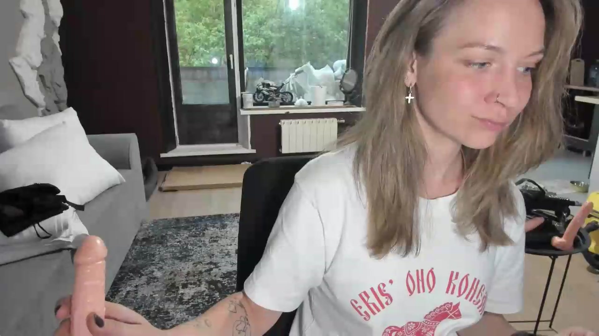 Gallery image thumbnail from Qi_ra's myfreecams stream on, 05/30/2026, 17:06 image 10 of 20