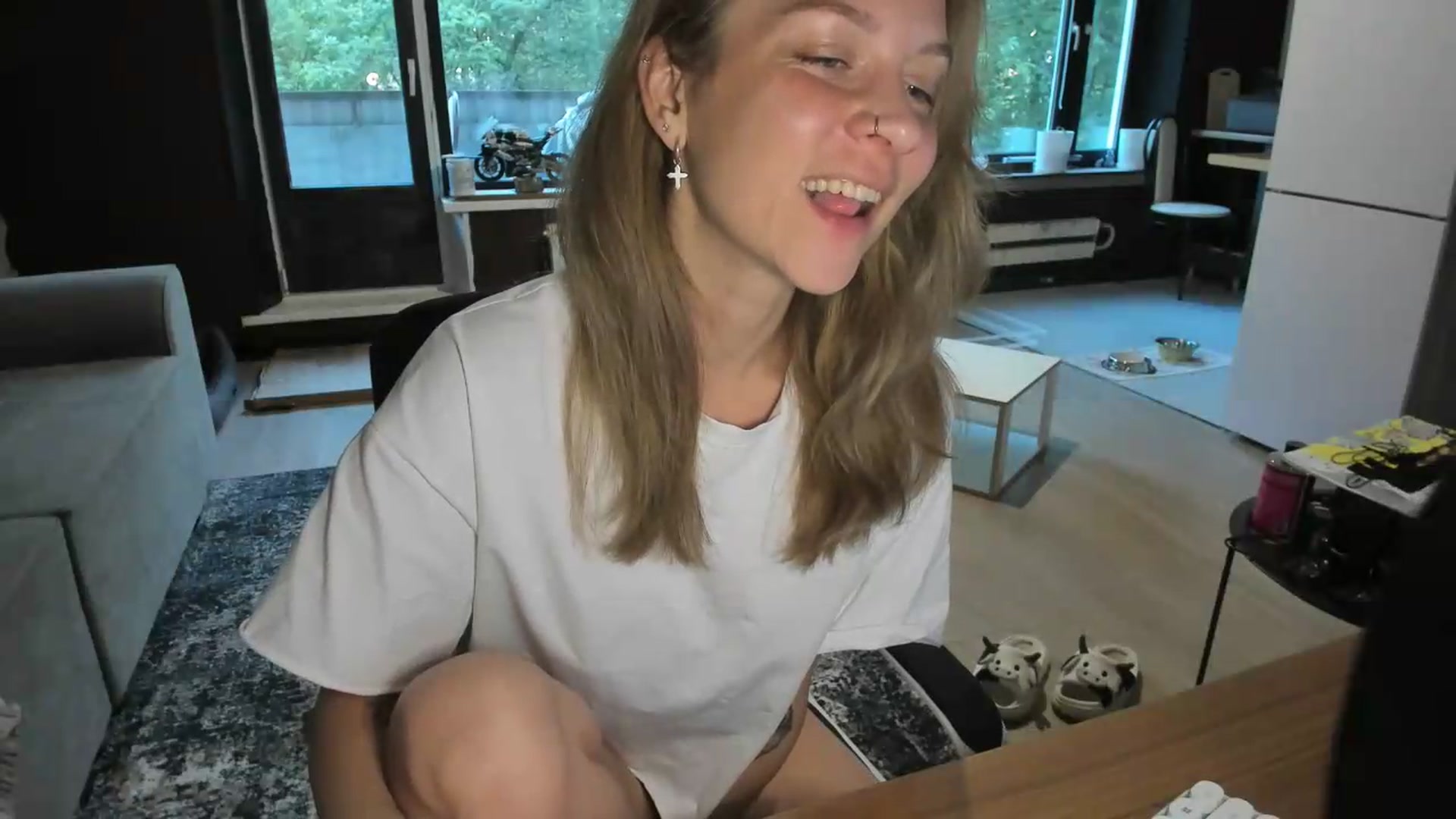 Gallery image thumbnail from Qi_ra's myfreecams stream on, 06/01/2026, 03:00 image 17 of 20
