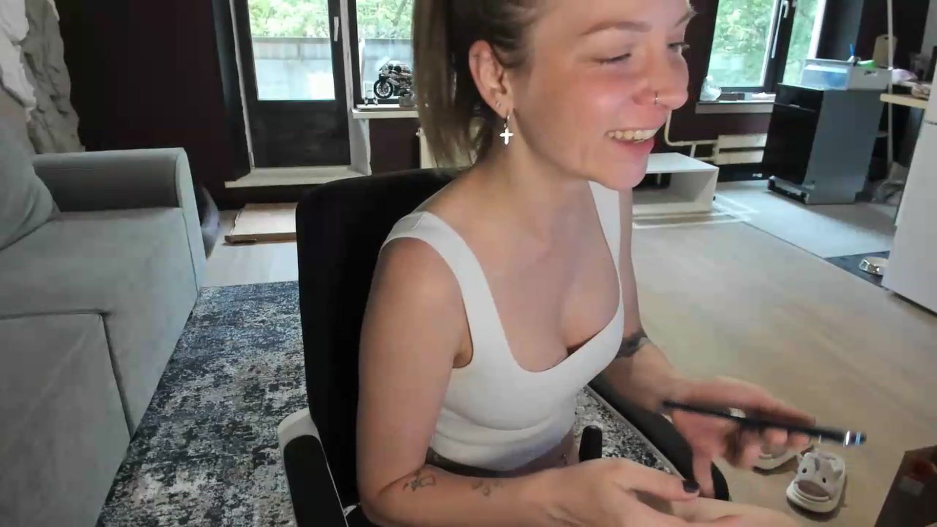 Gallery image thumbnail from Qi_ra's myfreecams stream on, 06/03/2026, 03:23 image 20 of 20