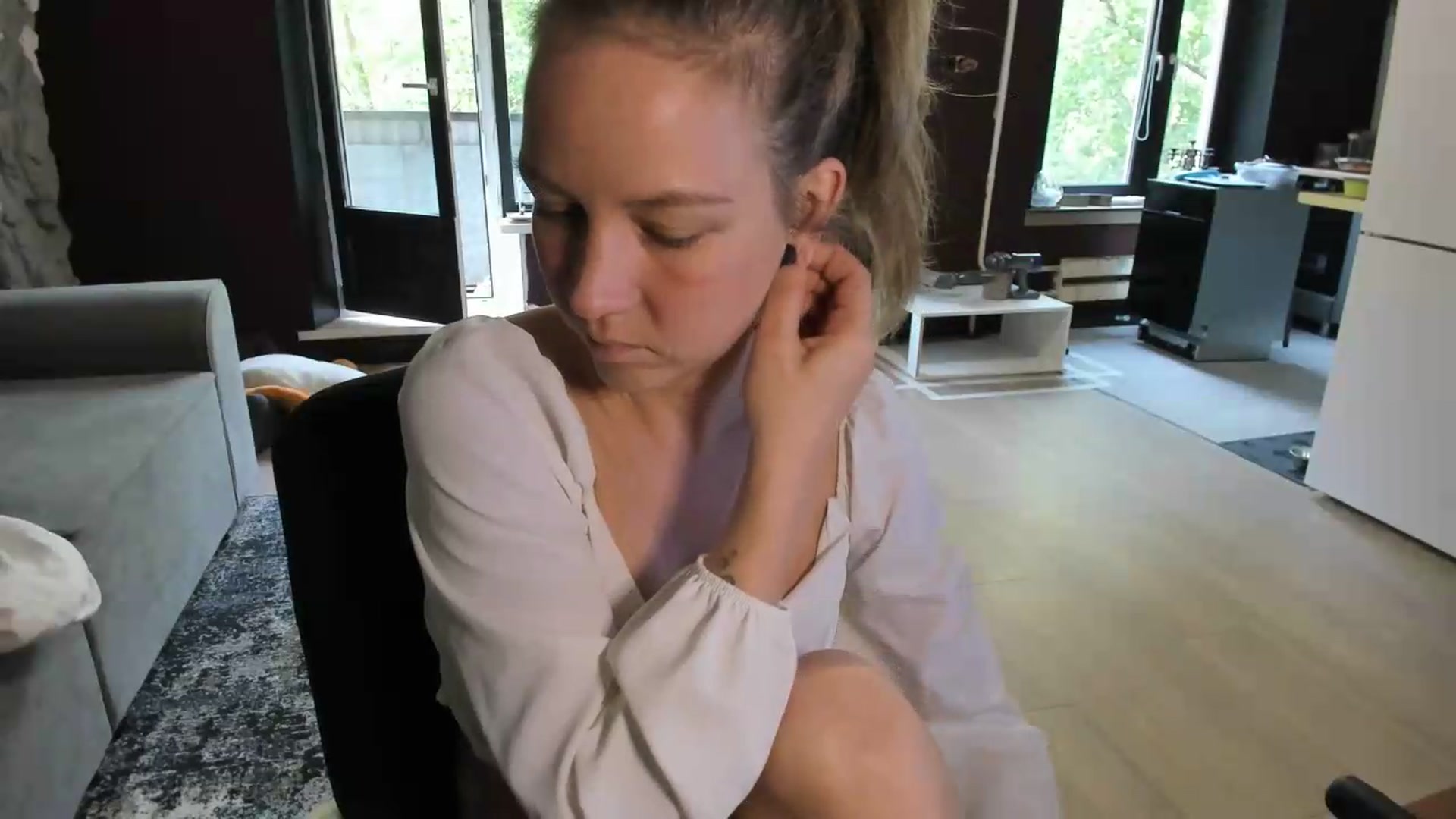 Gallery image thumbnail from Qi_ra's myfreecams stream on, 06/07/2026, 08:37 image 7 of 20