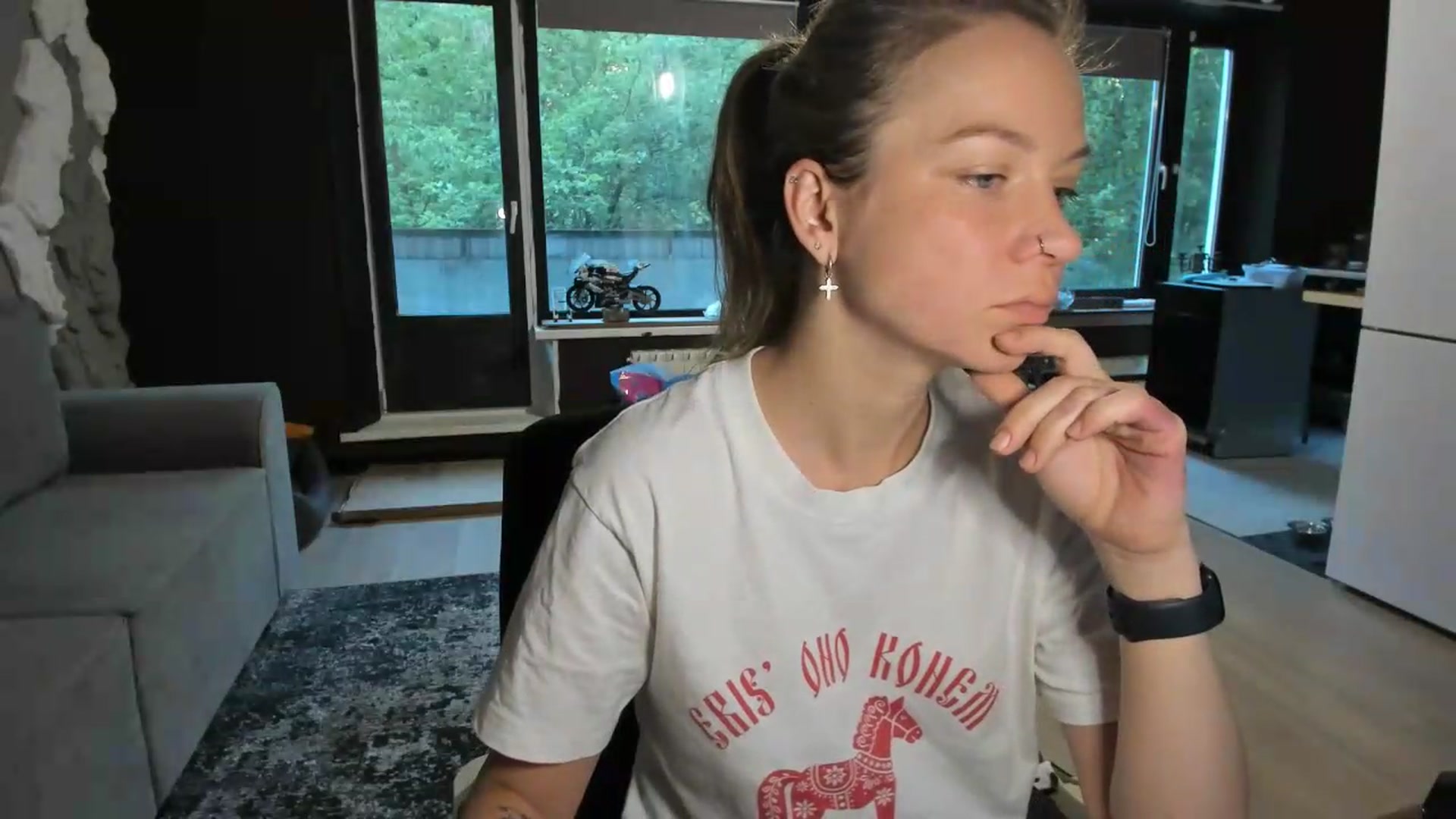 Gallery image thumbnail from Qi_ra's myfreecams stream on, 06/08/2026, 02:15 image 8 of 20