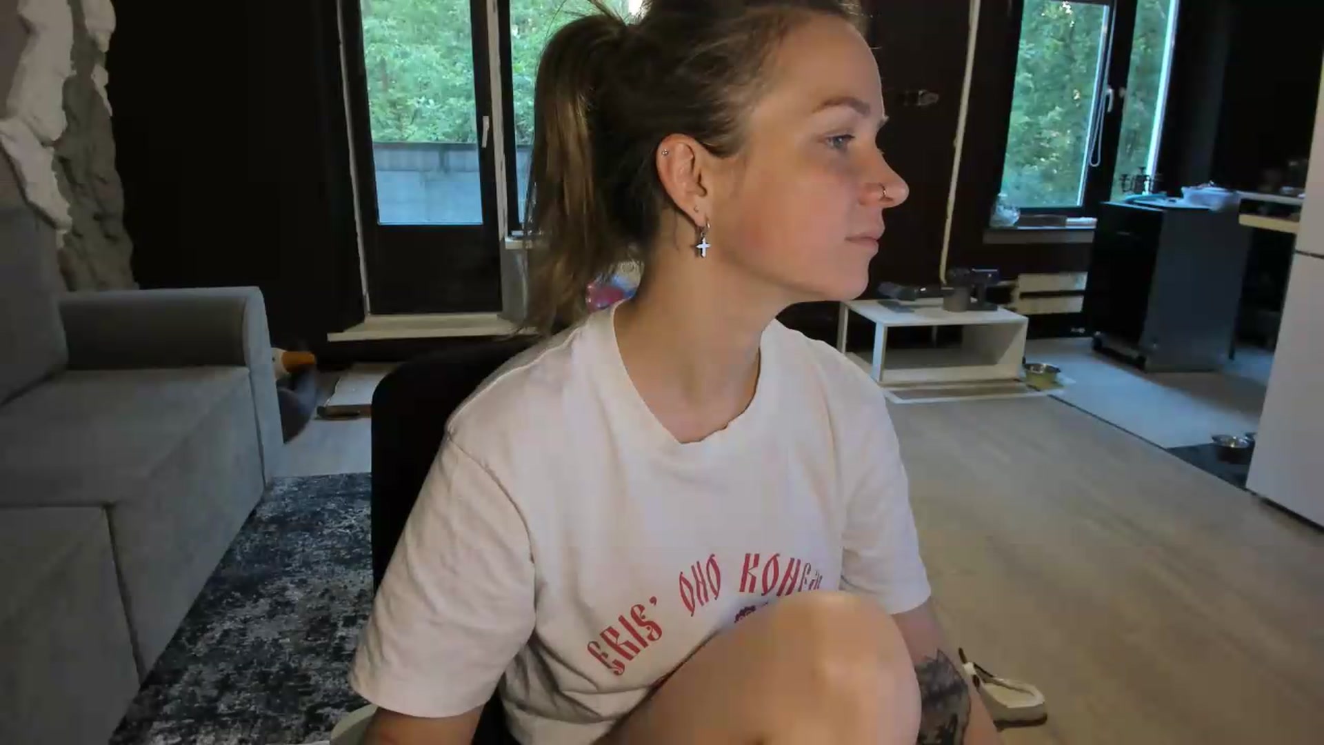 Gallery image thumbnail from Qi_ra's myfreecams stream on, 06/08/2026, 03:24 image 2 of 20