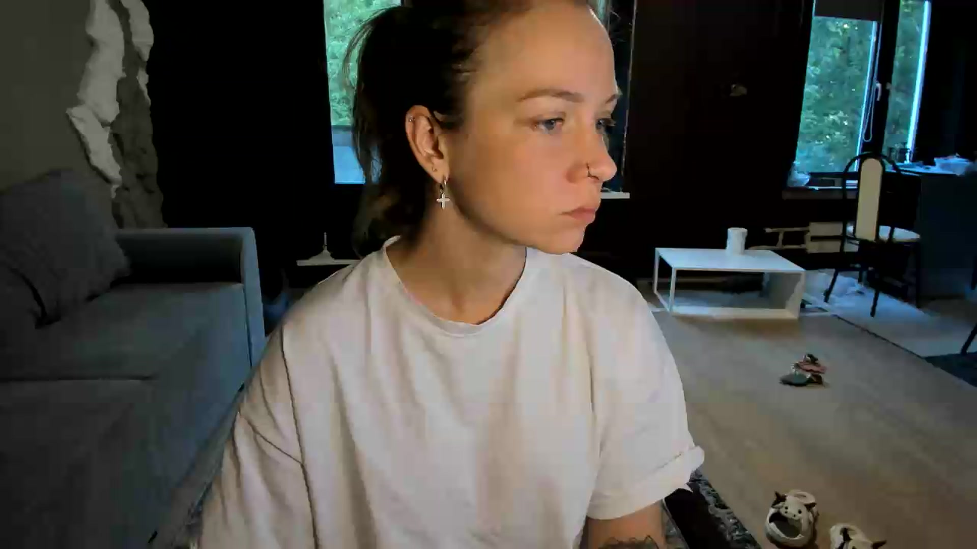 Gallery image thumbnail from Qi_ra's myfreecams stream on, 06/10/2026, 04:21 image 1 of 20
