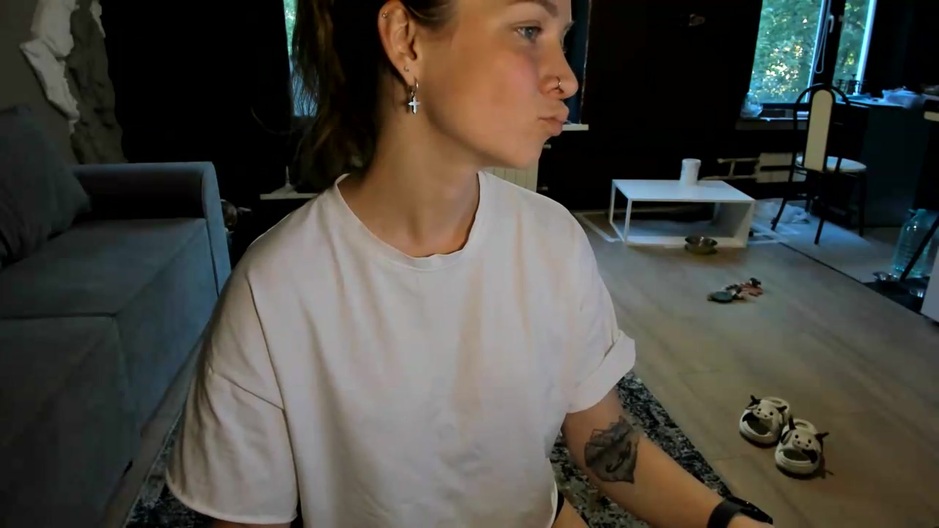 Gallery image thumbnail from Qi_ra's myfreecams stream on, 06/10/2026, 05:18 image 13 of 20