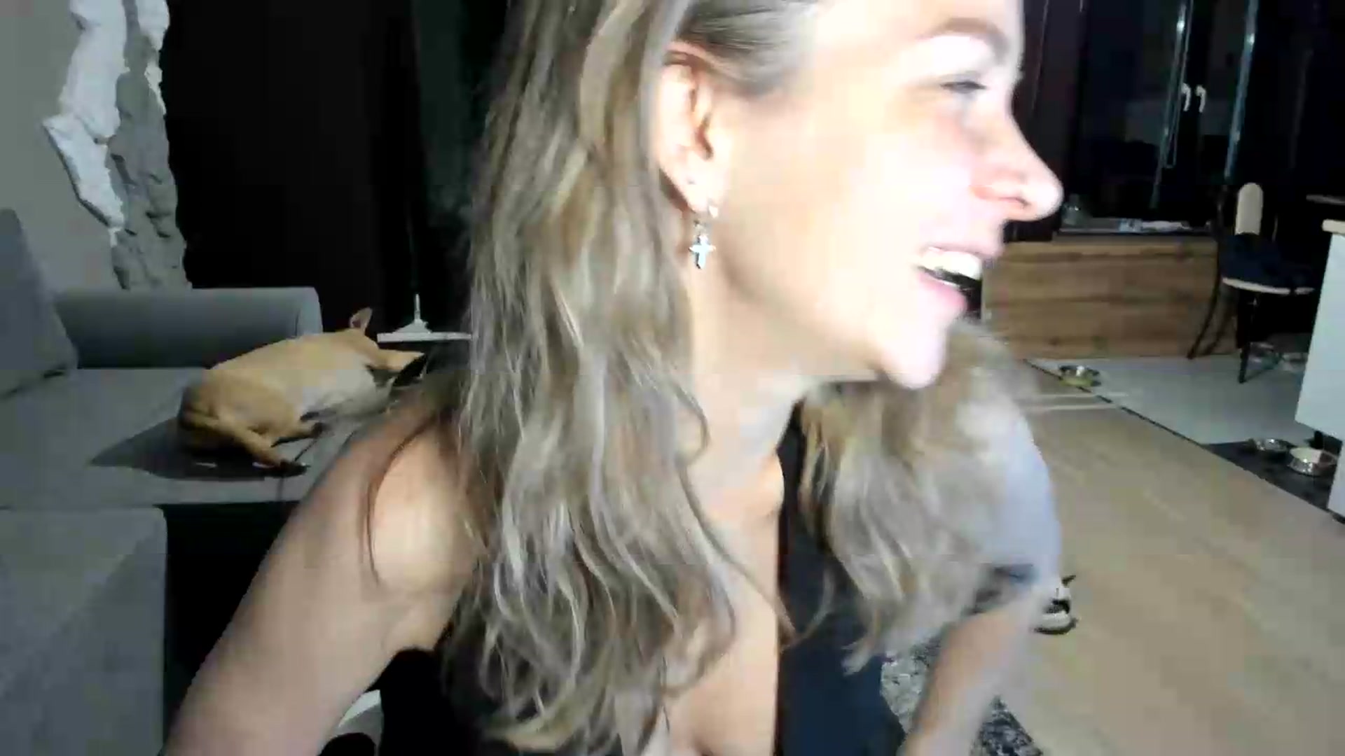 Gallery image thumbnail from Qi_ra's myfreecams stream on, 06/15/2026, 19:01 image 18 of 20