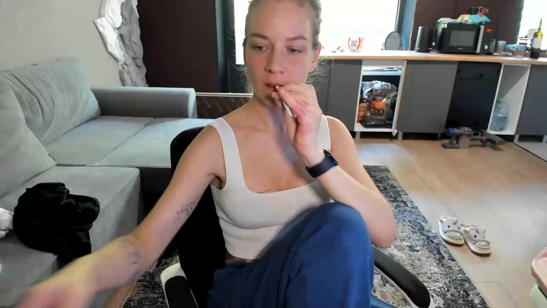 Gallery image thumbnail from Qi_ra's myfreecams stream on, 06/20/2026, 10:14 image 3 of 20