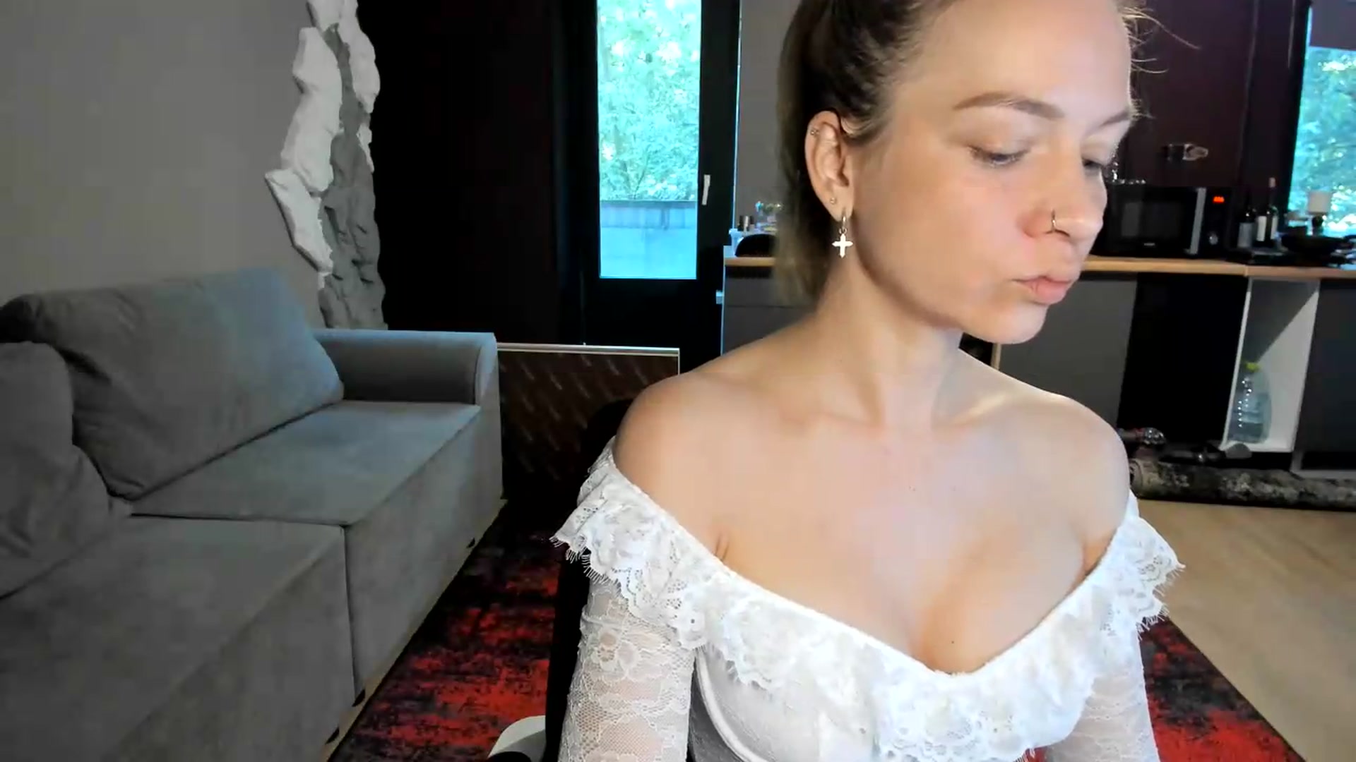 Gallery image thumbnail from Qi_ra's myfreecams stream on, 06/21/2026, 05:16 image 15 of 20