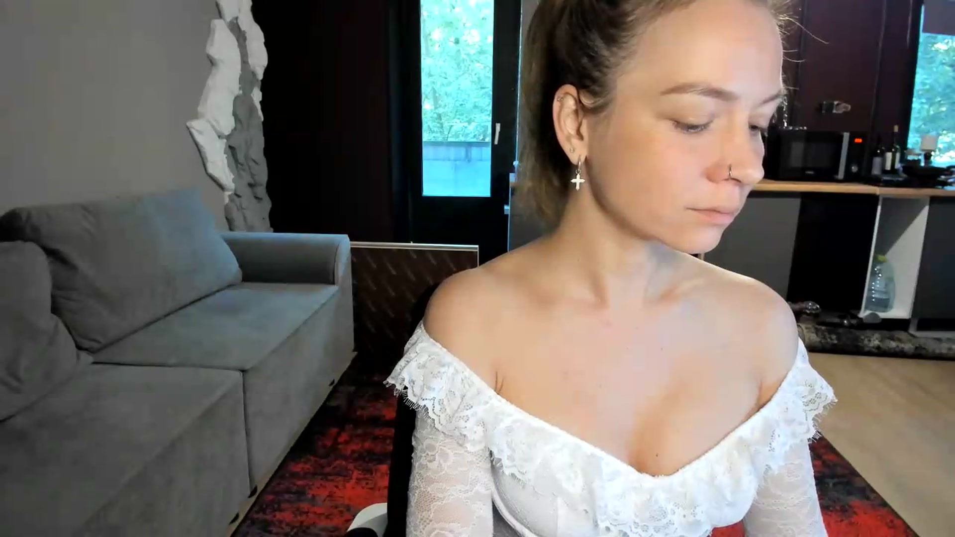Gallery image thumbnail from Qi_ra's myfreecams stream on, 06/21/2026, 05:16 image 13 of 20