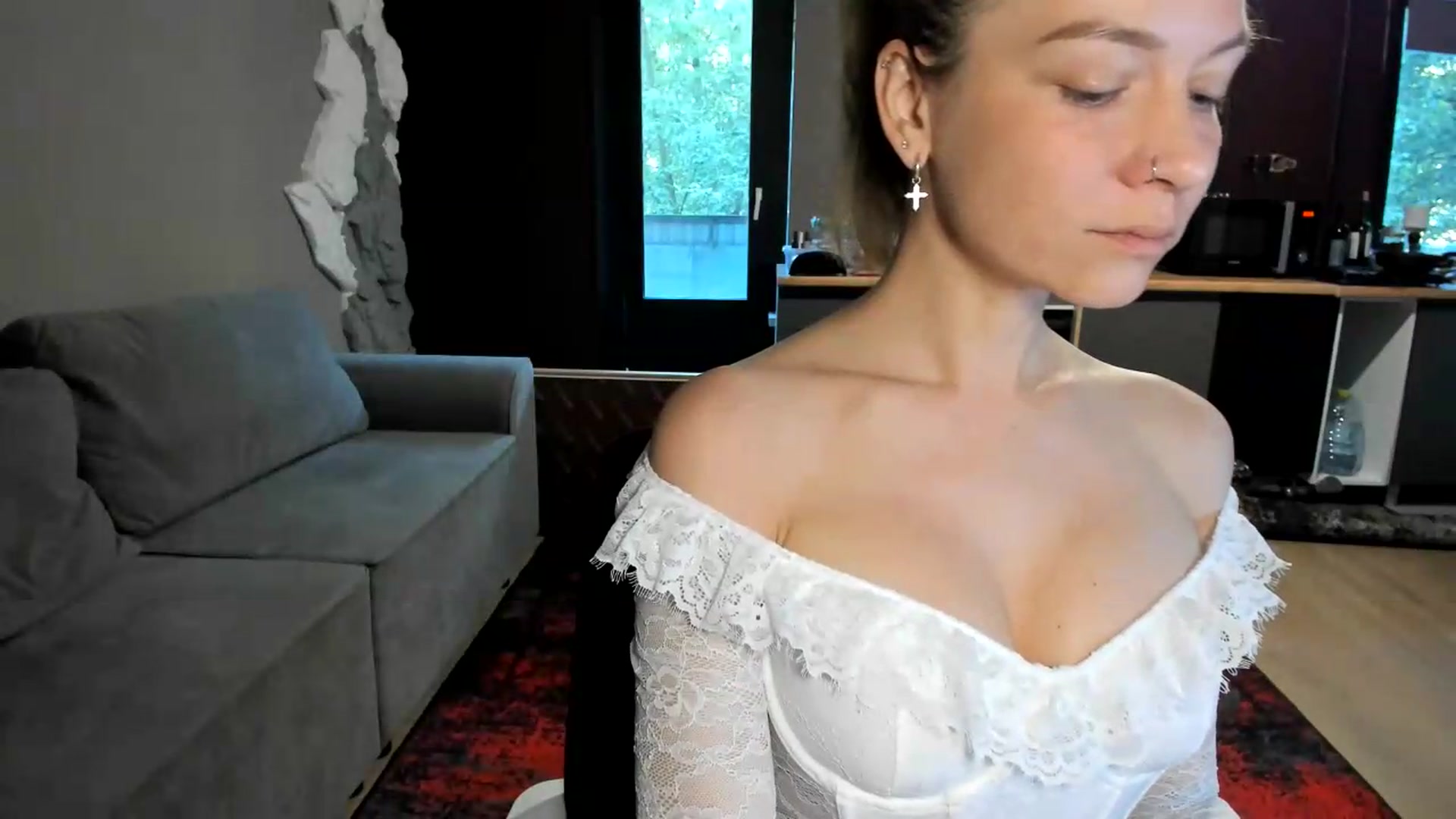 Gallery image thumbnail from Qi_ra's myfreecams stream on, 06/21/2026, 05:16 image 17 of 20