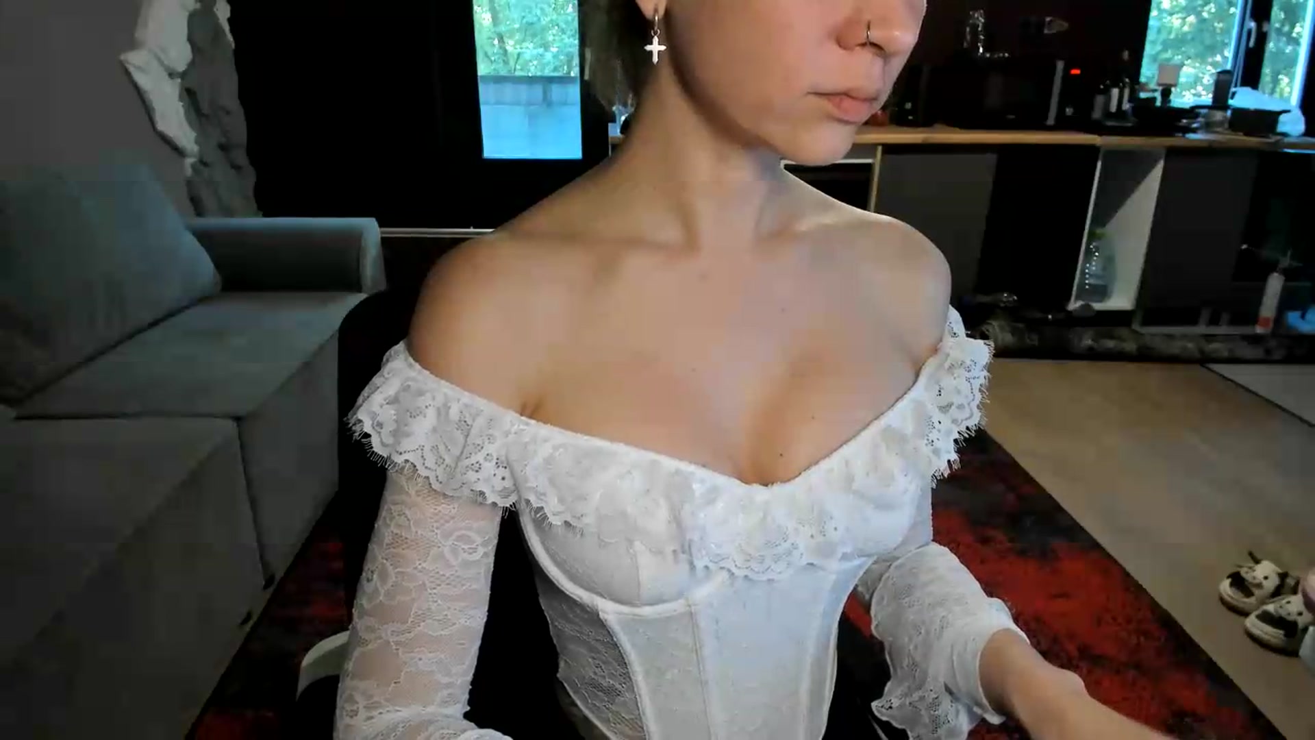Gallery image thumbnail from Qi_ra's myfreecams stream on, 06/21/2026, 07:07 image 16 of 20