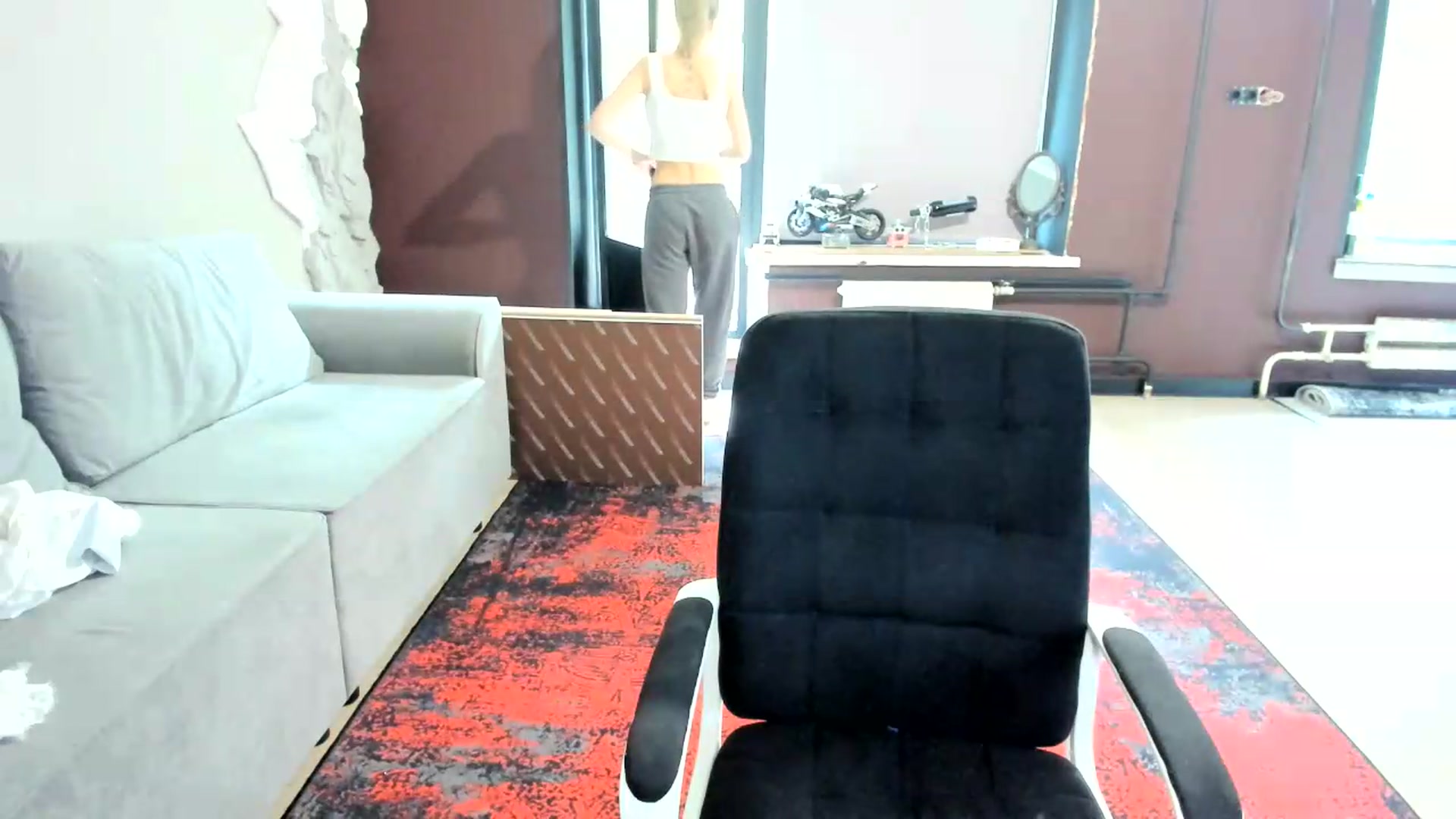 Gallery image thumbnail from Qi_ra's myfreecams stream on, 06/22/2026, 07:07 image 19 of 20