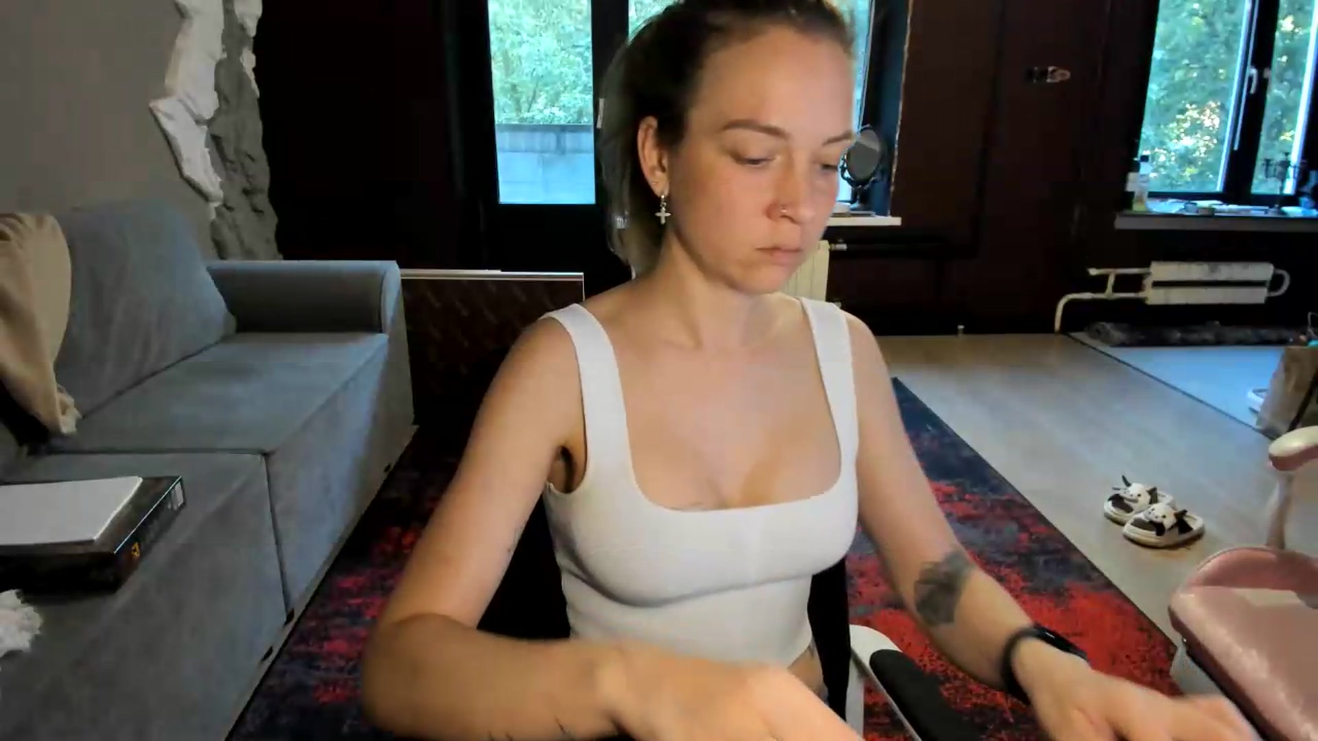 Gallery image thumbnail from Qi_ra's myfreecams stream on, 06/23/2026, 04:54 image 17 of 20