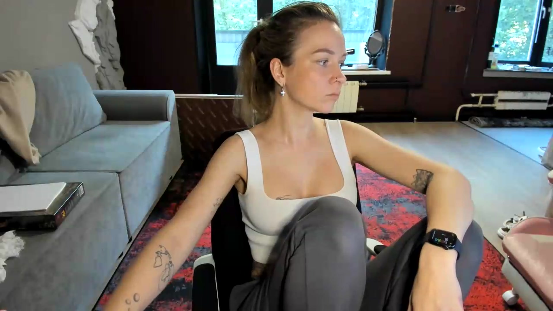 Gallery image thumbnail from Qi_ra's myfreecams stream on, 06/23/2026, 06:03 image 6 of 20
