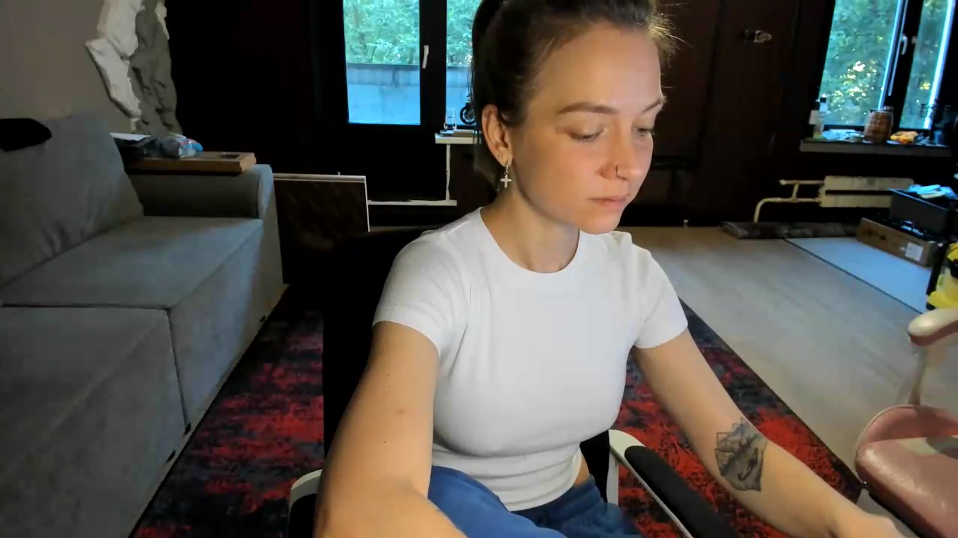 Gallery image thumbnail from Qi_ra's myfreecams stream on, 06/26/2026, 04:23 image 5 of 20