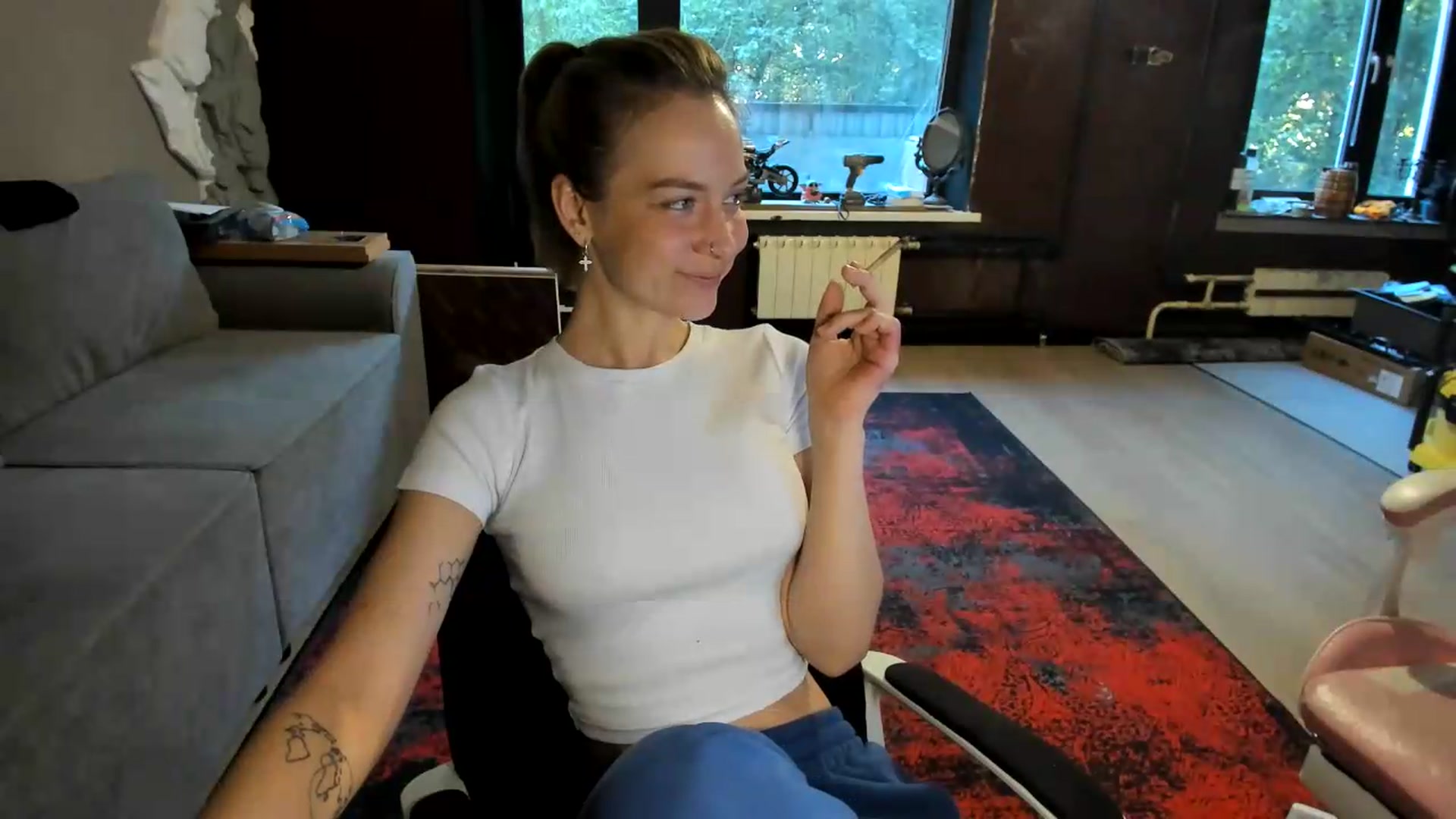Gallery image thumbnail from Qi_ra's myfreecams stream on, 06/26/2026, 04:23 image 6 of 20