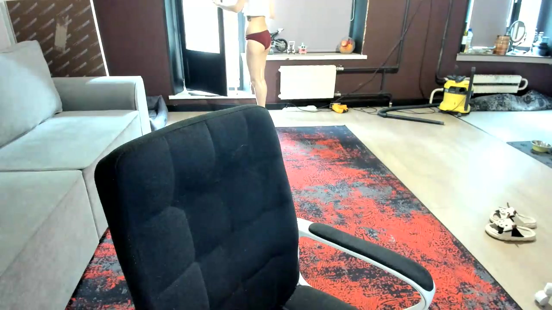 Gallery image thumbnail from Qi_ra's myfreecams stream on, 06/27/2026, 08:40 image 3 of 20