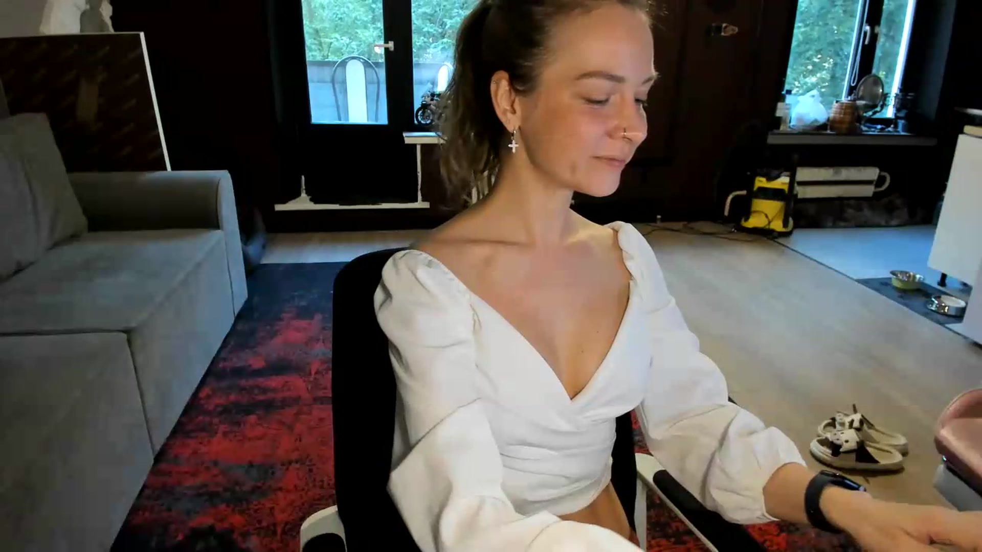 Gallery image thumbnail from Qi_ra's myfreecams stream on, 06/28/2026, 05:25 image 12 of 20