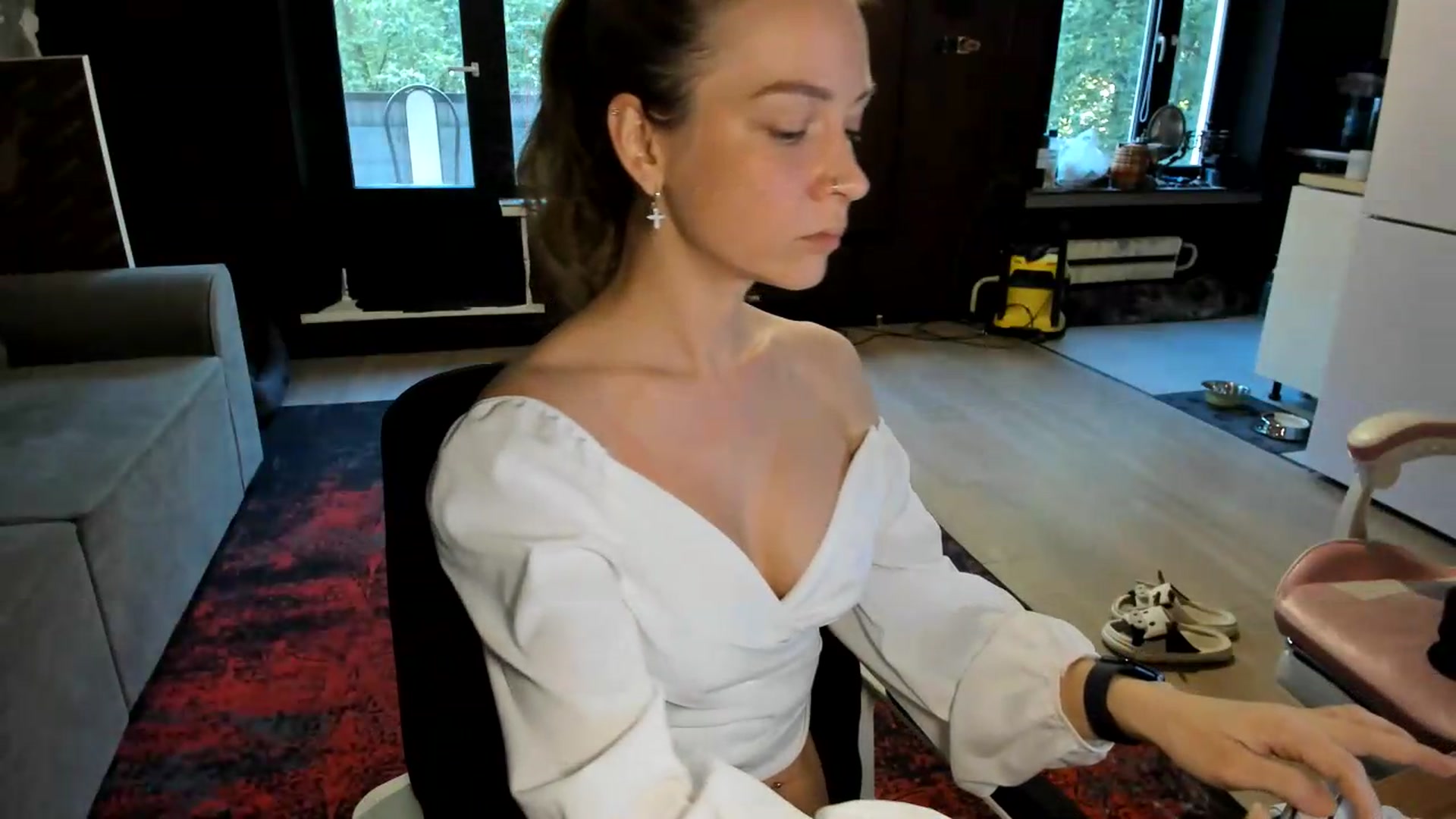 Gallery image thumbnail from Qi_ra's myfreecams stream on, 06/28/2026, 05:25 image 4 of 20