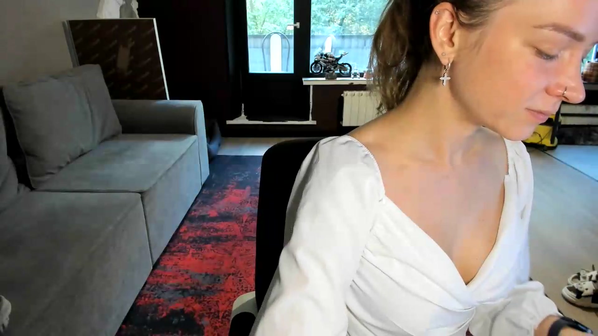 Gallery image thumbnail from Qi_ra's myfreecams stream on, 06/28/2026, 06:34 image 7 of 20