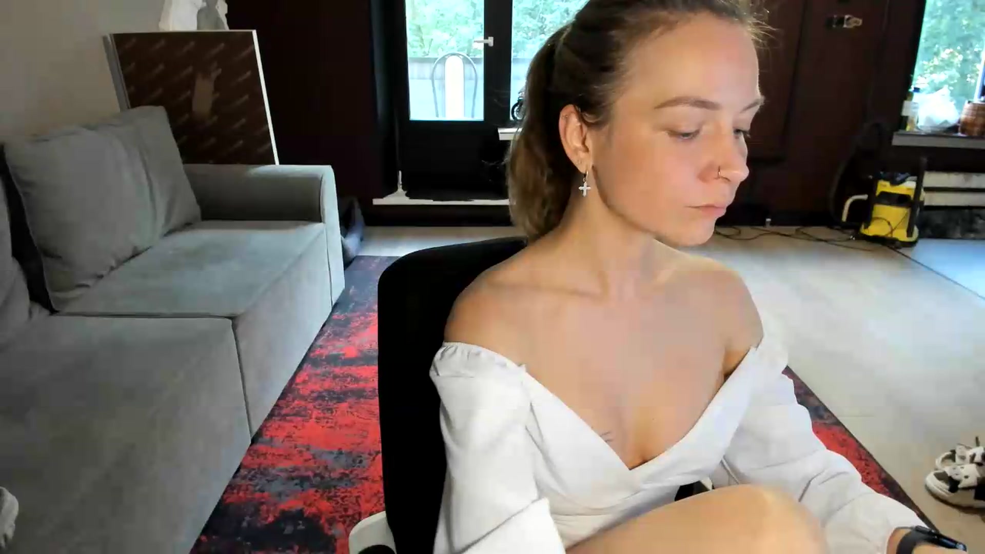 Gallery image thumbnail from Qi_ra's myfreecams stream on, 06/28/2026, 06:34 image 2 of 20