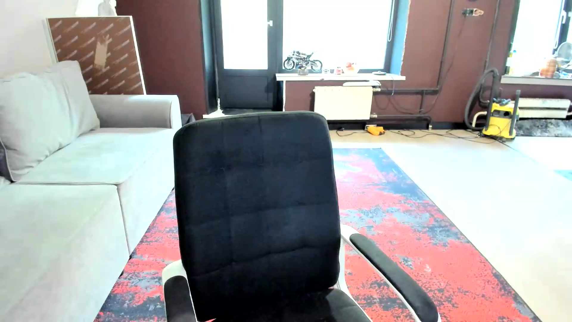 Gallery image thumbnail from Qi_ra's myfreecams stream on, 06/28/2026, 06:53 image 18 of 20