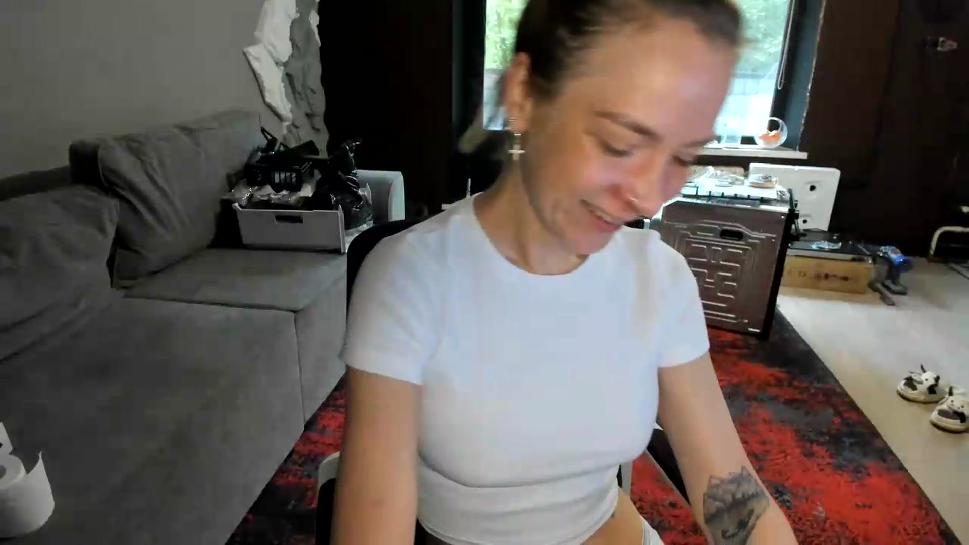 Gallery image thumbnail from Qi_ra's myfreecams stream on, 07/04/2026, 04:25 image 18 of 20
