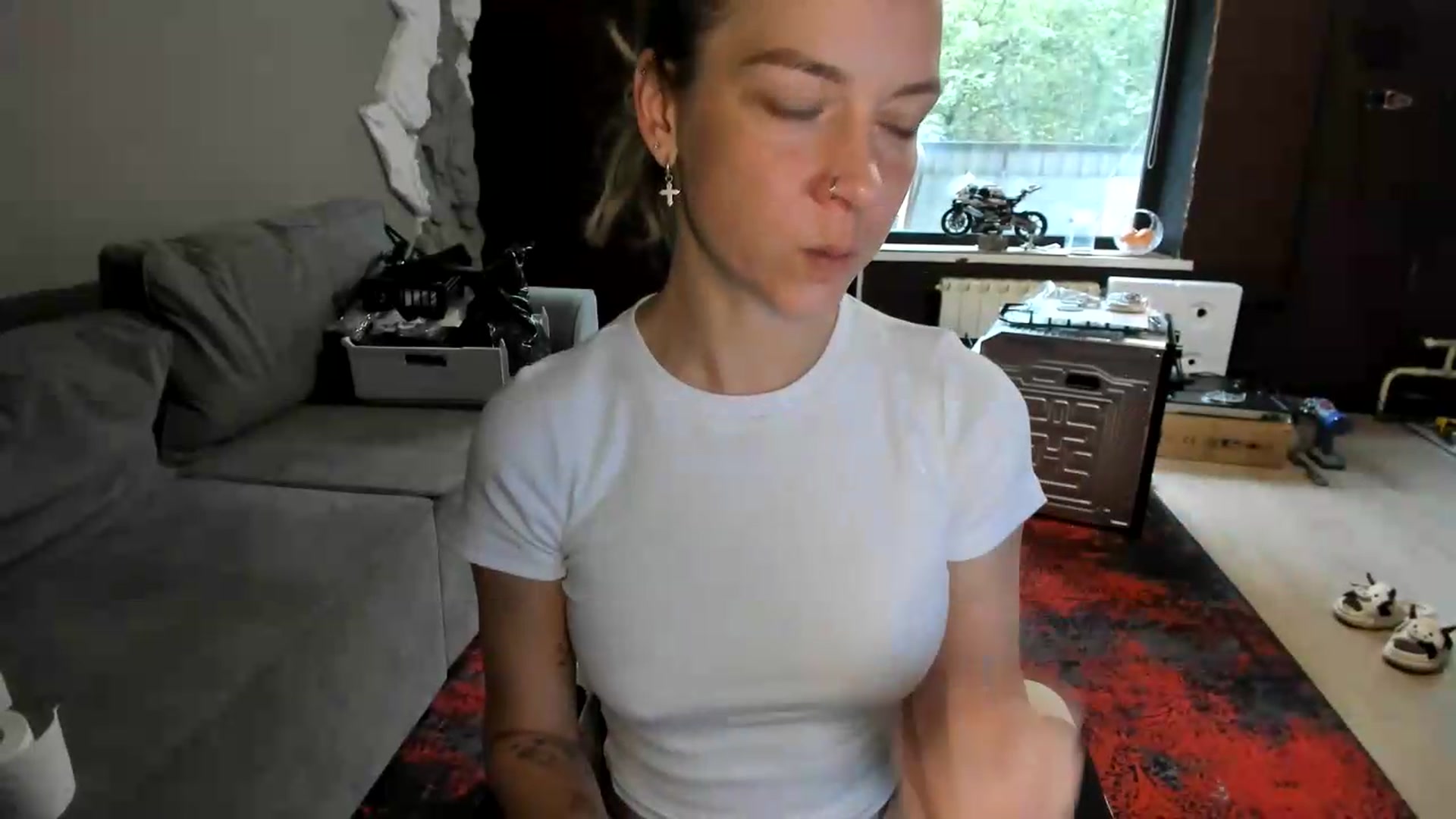 Gallery image thumbnail from Qi_ra's myfreecams stream on, 07/04/2026, 04:25 image 19 of 20