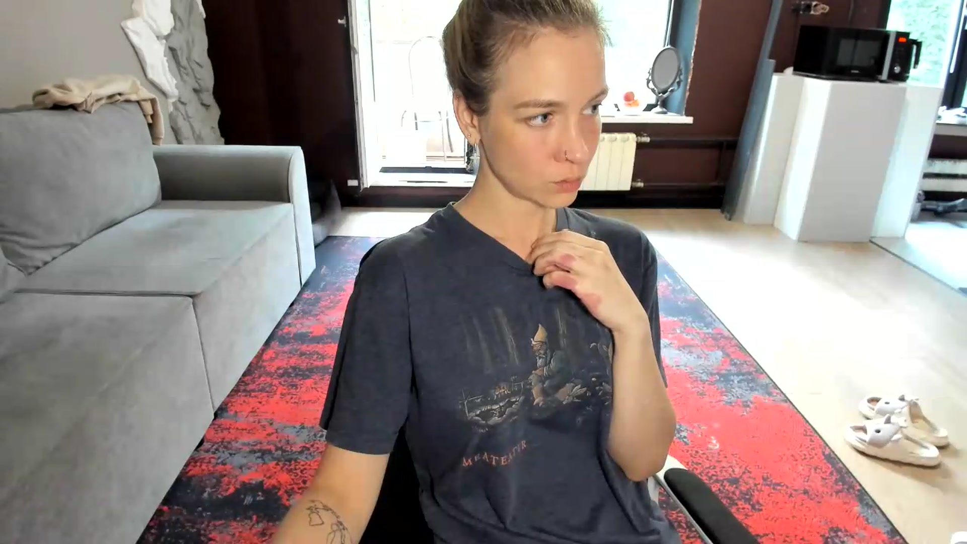 Gallery image thumbnail from Qi_ra's myfreecams stream on, 07/08/2026, 15:13 image 11 of 20