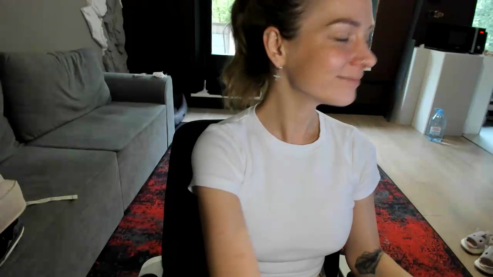 Gallery image thumbnail from Qi_ra's myfreecams stream on, 07/10/2026, 05:39 image 6 of 20