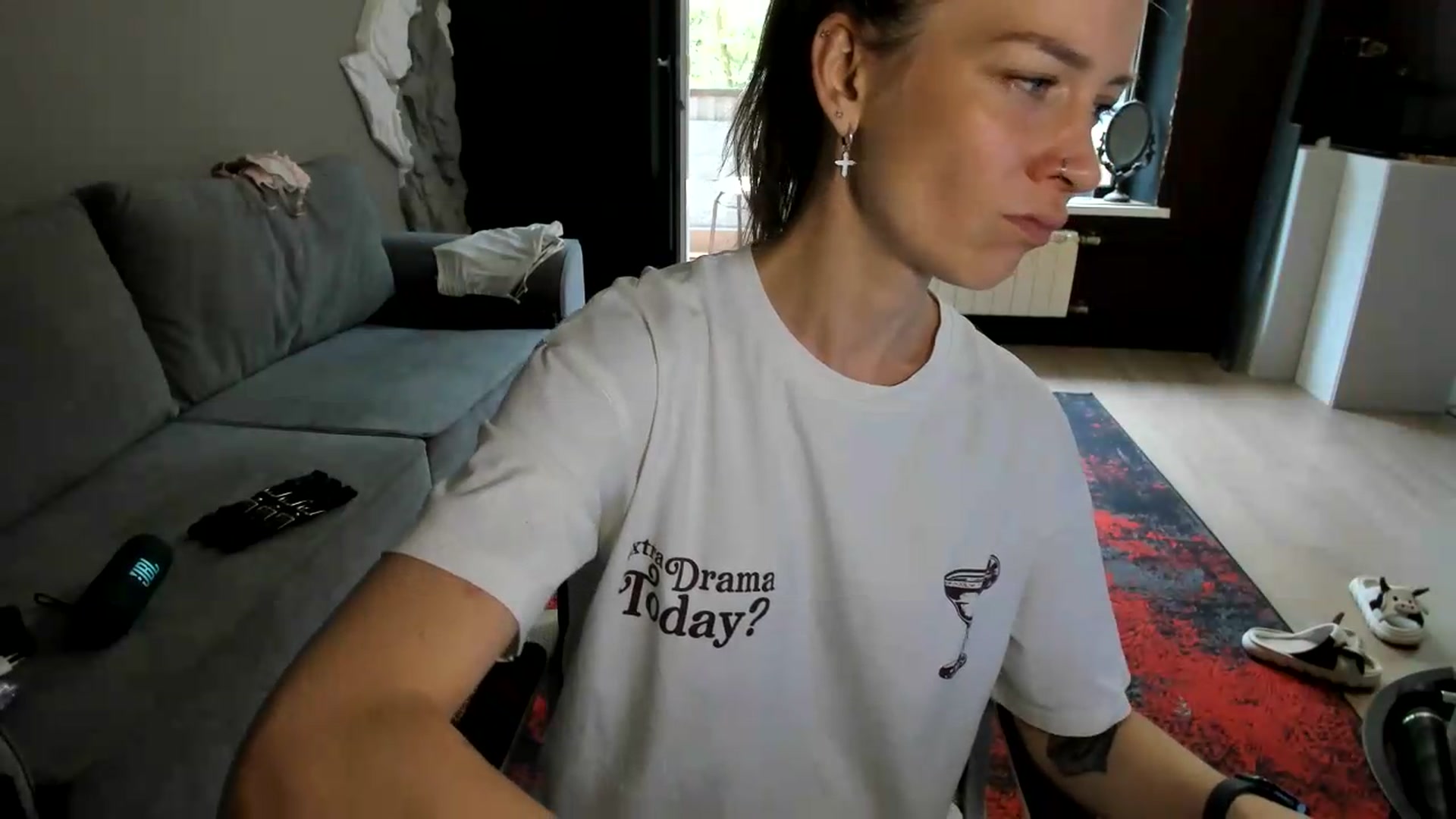 Gallery image thumbnail from Qi_ra's myfreecams stream on, 07/15/2026, 07:36 image 9 of 20