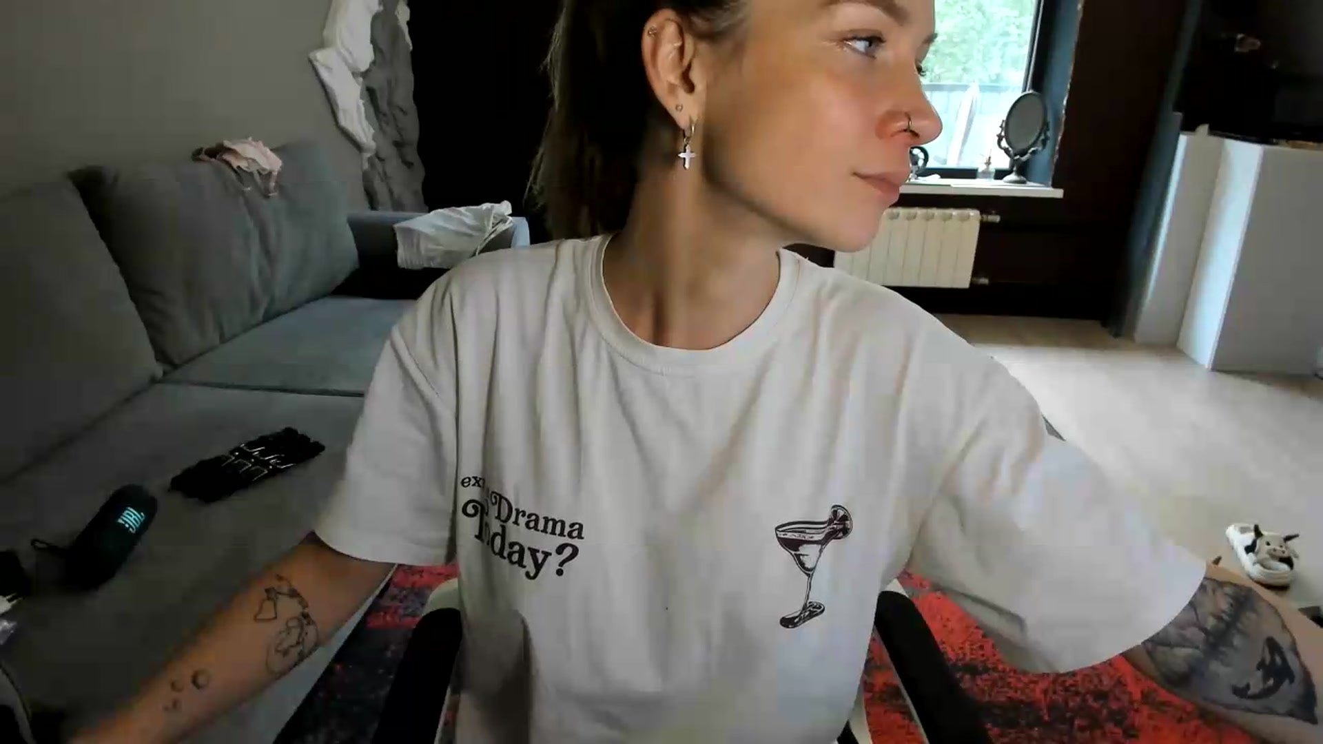 Gallery image thumbnail from Qi_ra's myfreecams stream on, 07/15/2026, 07:36 image 14 of 20