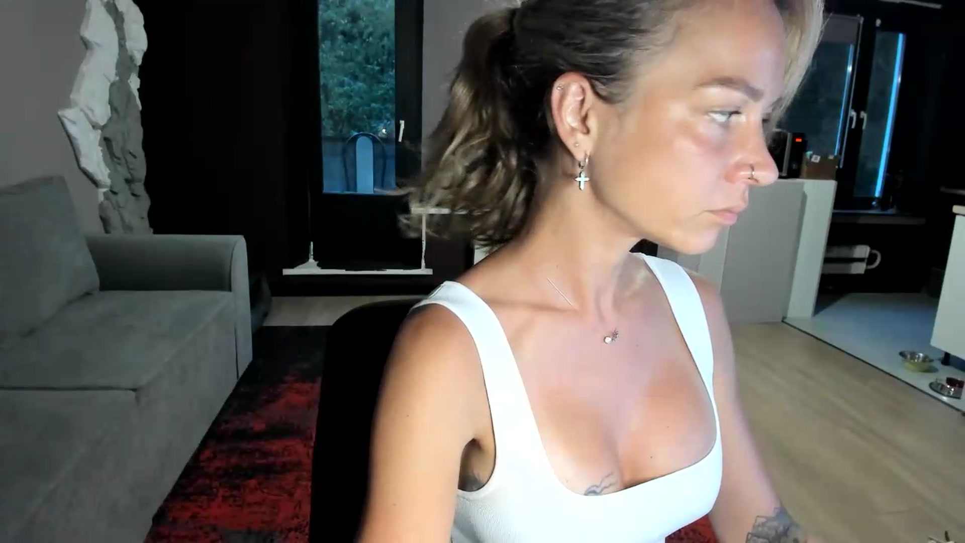 Gallery image thumbnail from Qi_ra's myfreecams stream on, 08/07/2026, 01:49 image 20 of 20