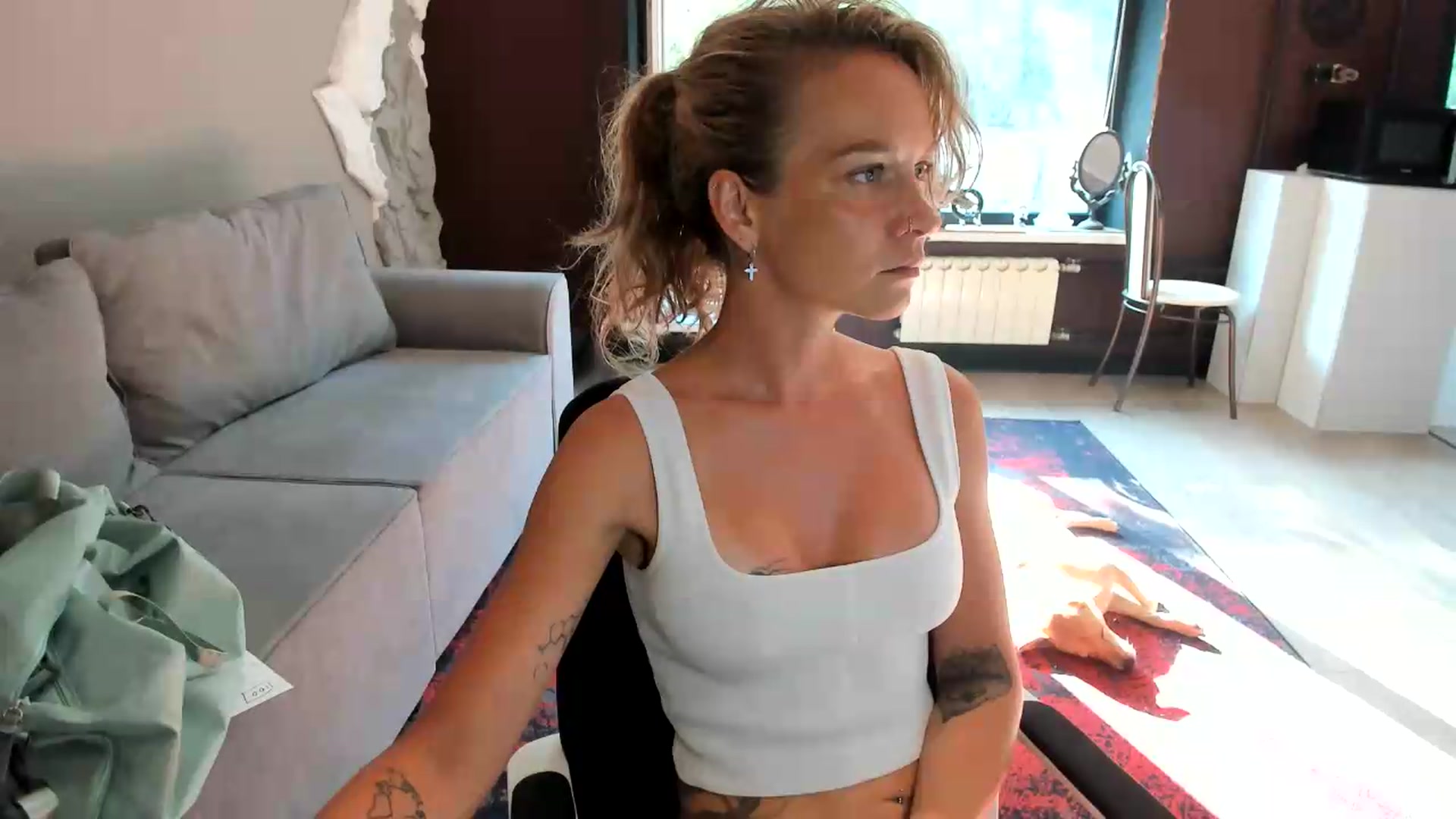Gallery image thumbnail from Qi_ra's myfreecams stream on, 08/07/2026, 14:18 image 6 of 20