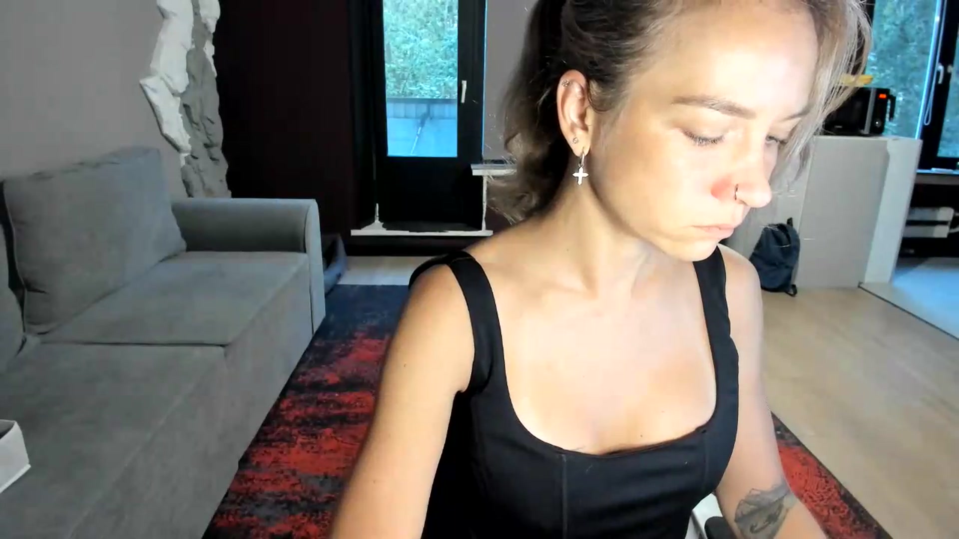 Gallery image thumbnail from Qi_ra's myfreecams stream on, 08/13/2026, 02:45 image 18 of 20