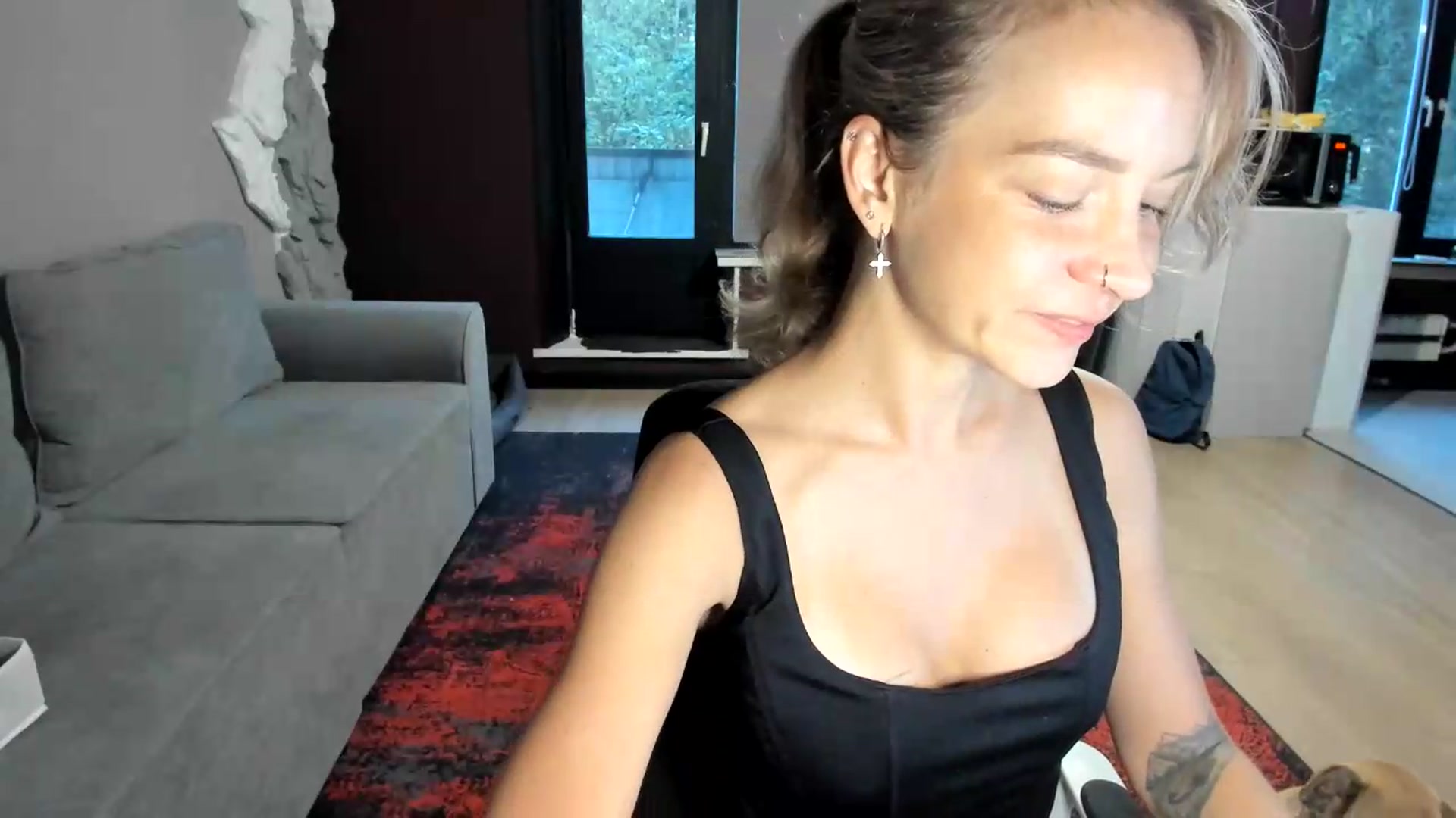 Gallery image thumbnail from Qi_ra's myfreecams stream on, 08/13/2026, 02:45 image 10 of 20