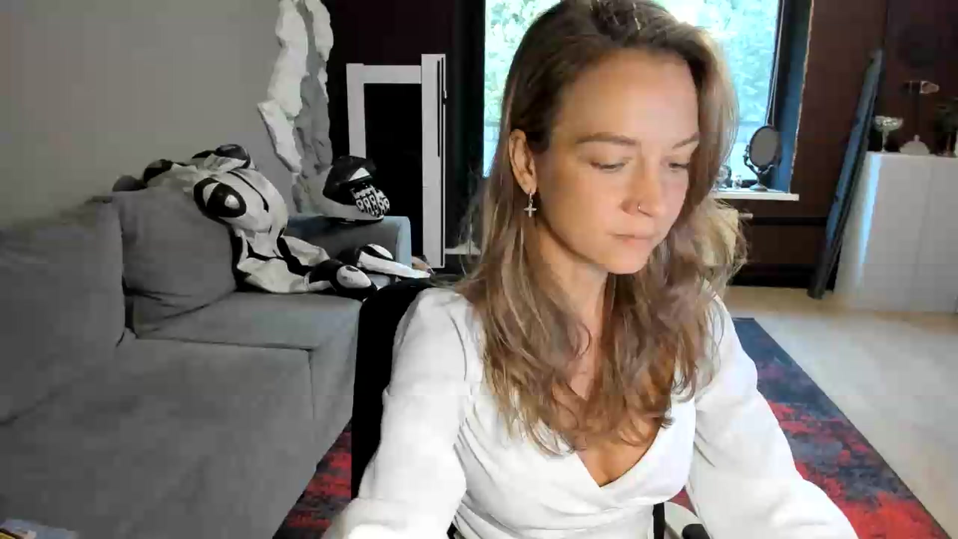 Gallery image thumbnail from Qi_ra's myfreecams stream on, 08/21/2026, 05:06 image 1 of 20