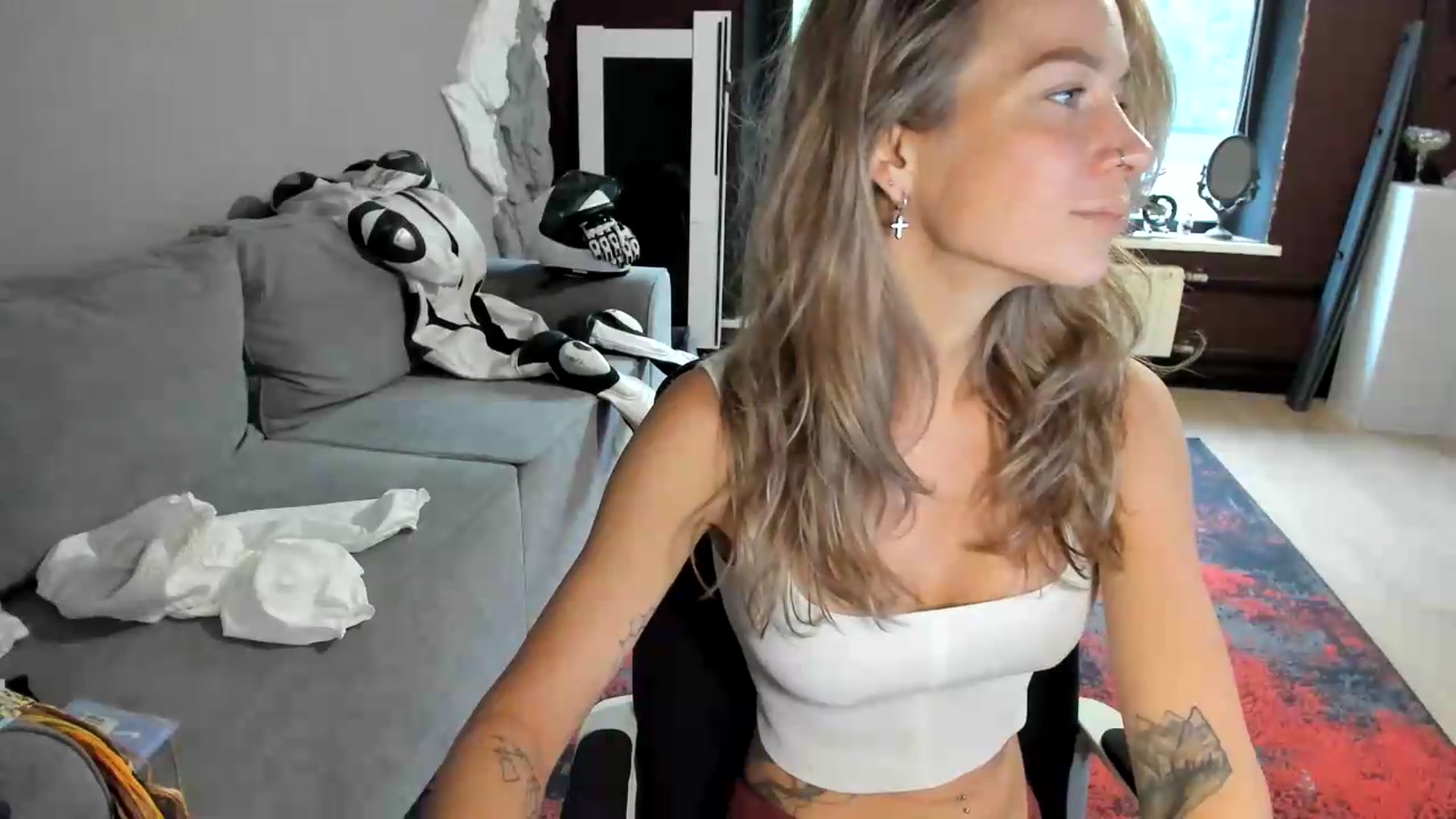 Gallery image thumbnail from Qi_ra's myfreecams stream on, 08/21/2026, 05:06 image 20 of 20