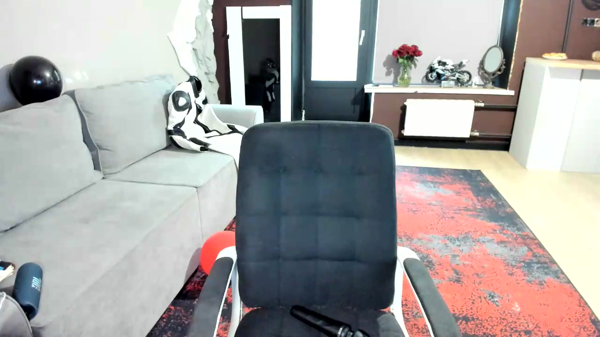 Gallery image thumbnail from Qi_ra's myfreecams stream on, 08/25/2026, 03:58 image 20 of 20