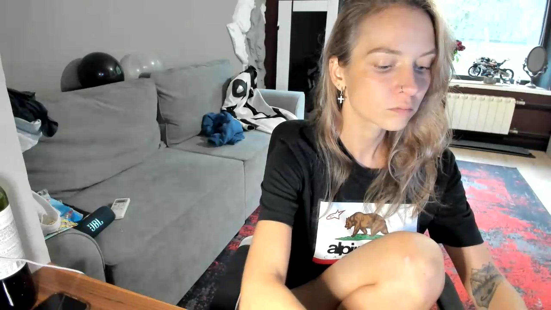 Gallery image thumbnail from Qi_ra's myfreecams stream on, 08/27/2026, 15:08 image 10 of 20