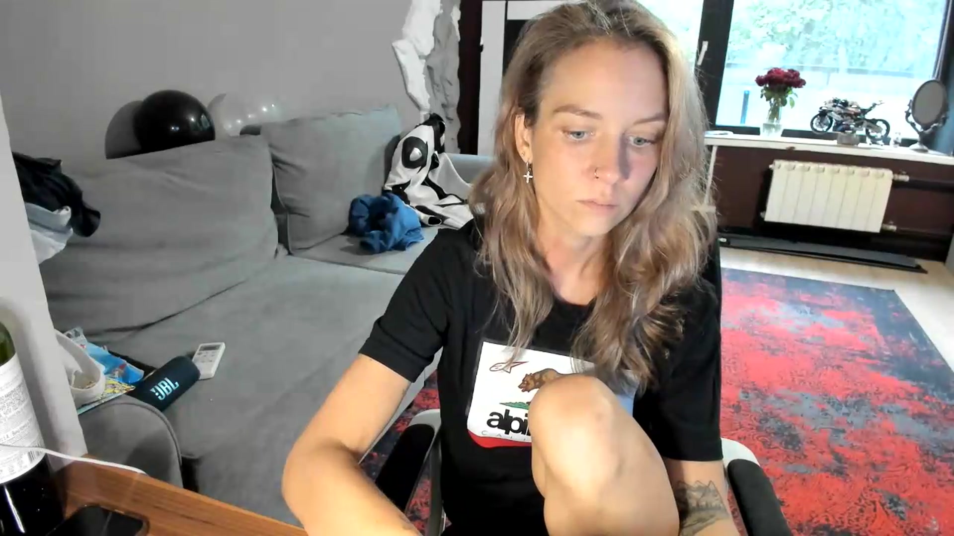 Gallery image thumbnail from Qi_ra's myfreecams stream on, 08/27/2026, 15:08 image 18 of 20