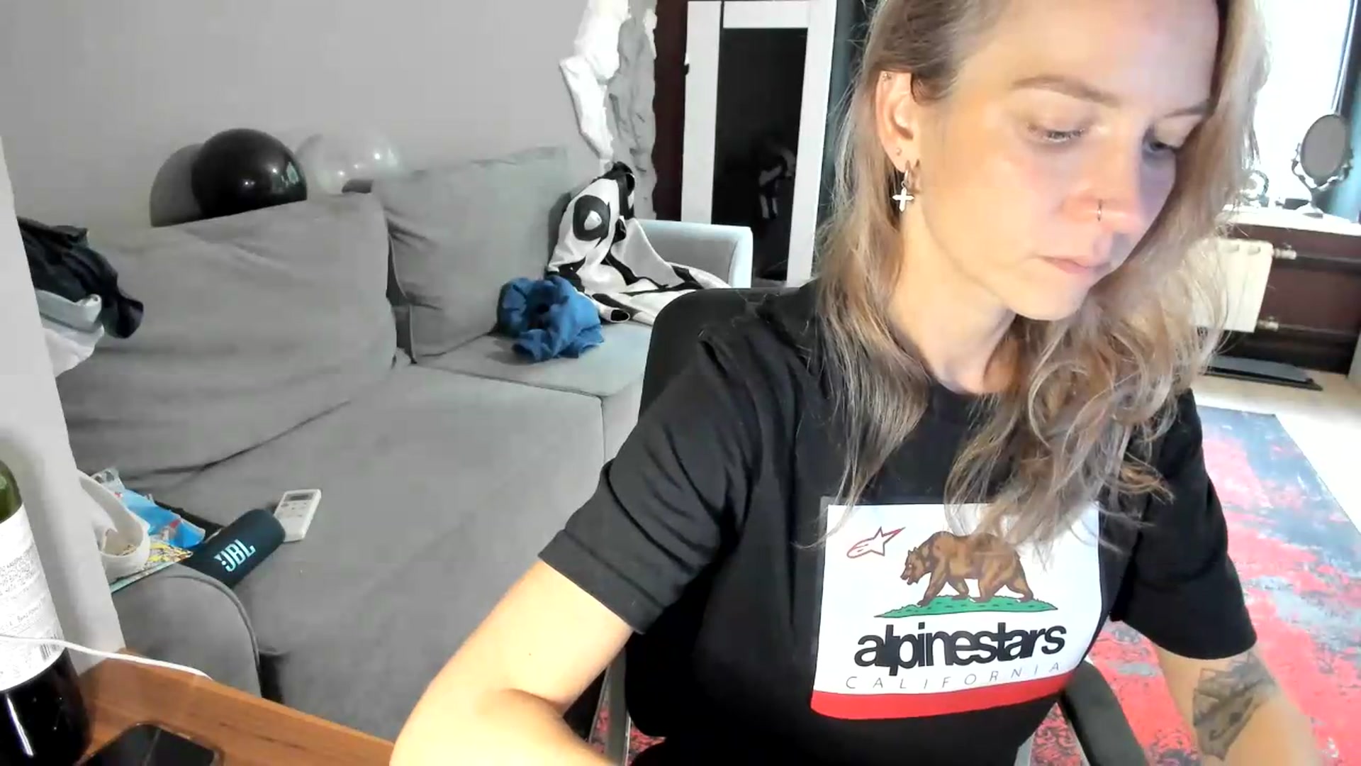 Gallery image thumbnail from Qi_ra's myfreecams stream on, 08/27/2026, 15:08 image 5 of 20