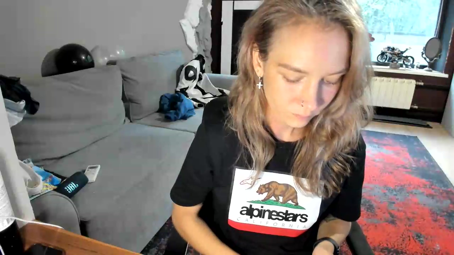 Gallery image thumbnail from Qi_ra's myfreecams stream on, 08/27/2026, 15:08 image 19 of 20