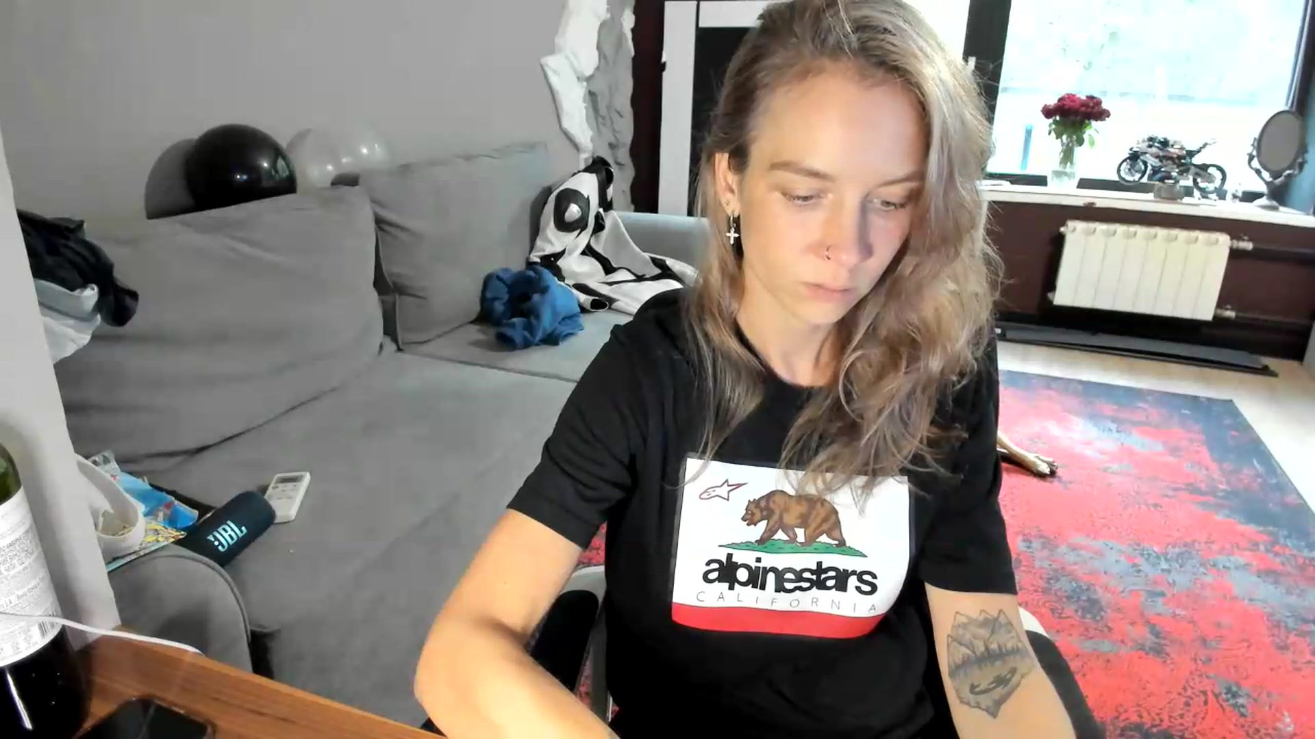 Gallery image thumbnail from Qi_ra's myfreecams stream on, 08/27/2026, 15:08 image 7 of 20