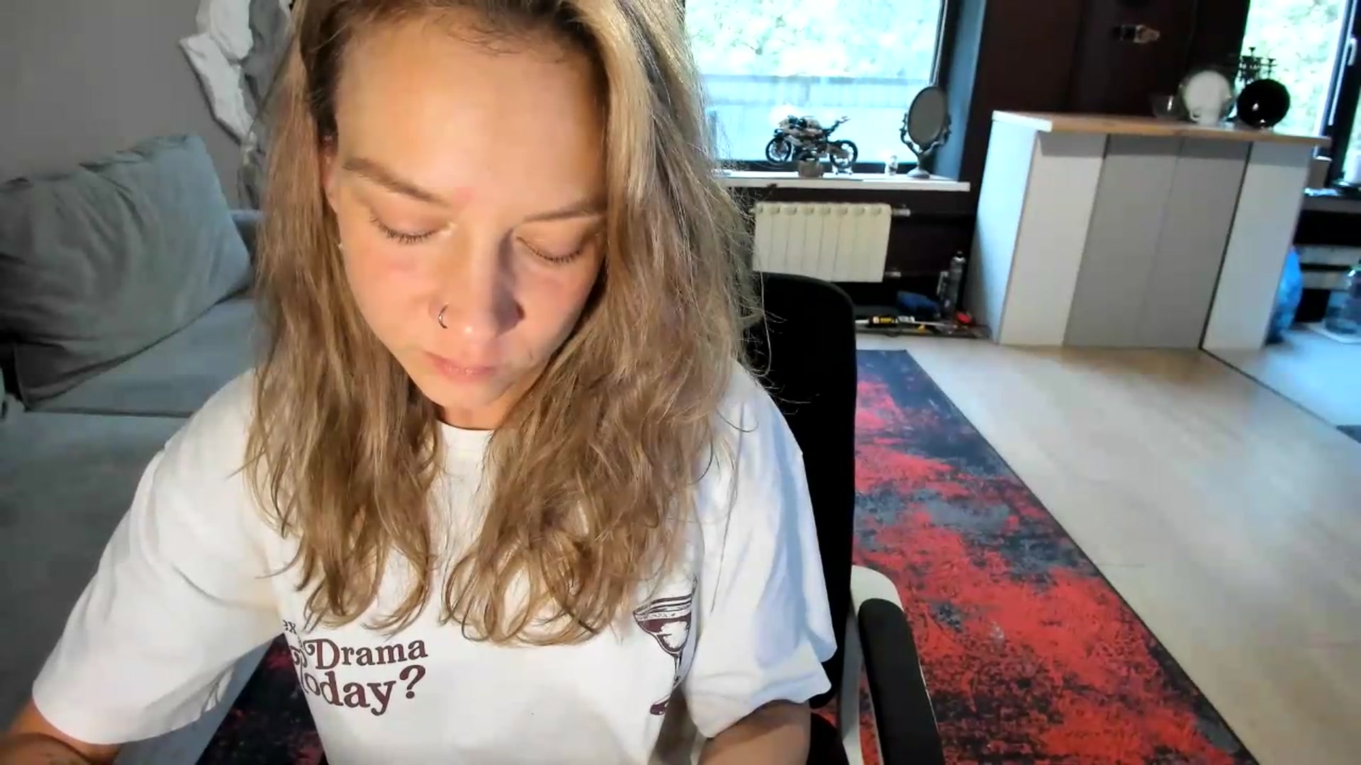 Gallery image thumbnail from Qi_ra's myfreecams stream on, 08/30/2026, 08:28 image 18 of 20