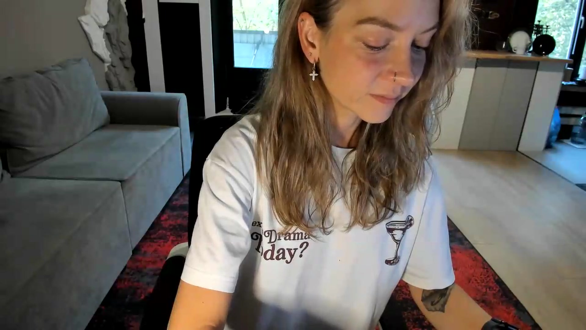 Gallery image thumbnail from Qi_ra's myfreecams stream on, 08/30/2026, 08:28 image 9 of 20