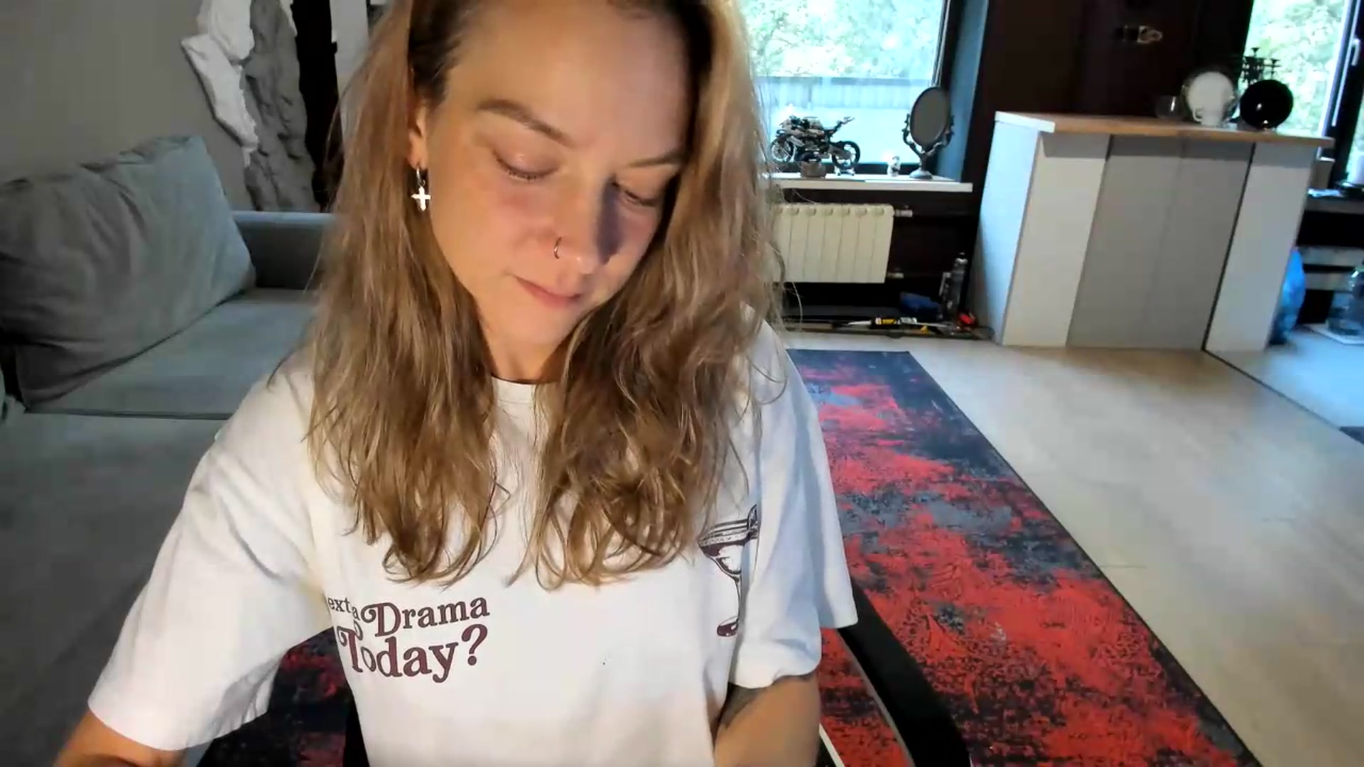 Gallery image thumbnail from Qi_ra's myfreecams stream on, 08/30/2026, 08:28 image 16 of 20